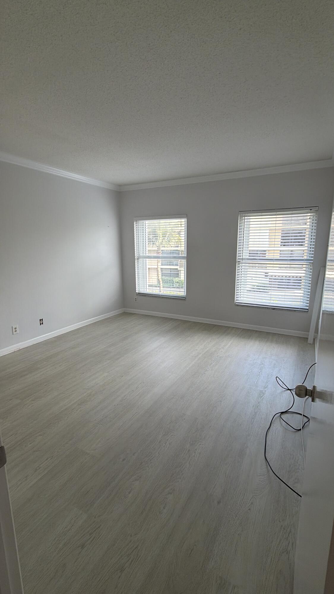 LA RENAISSANCE - Residential Lease