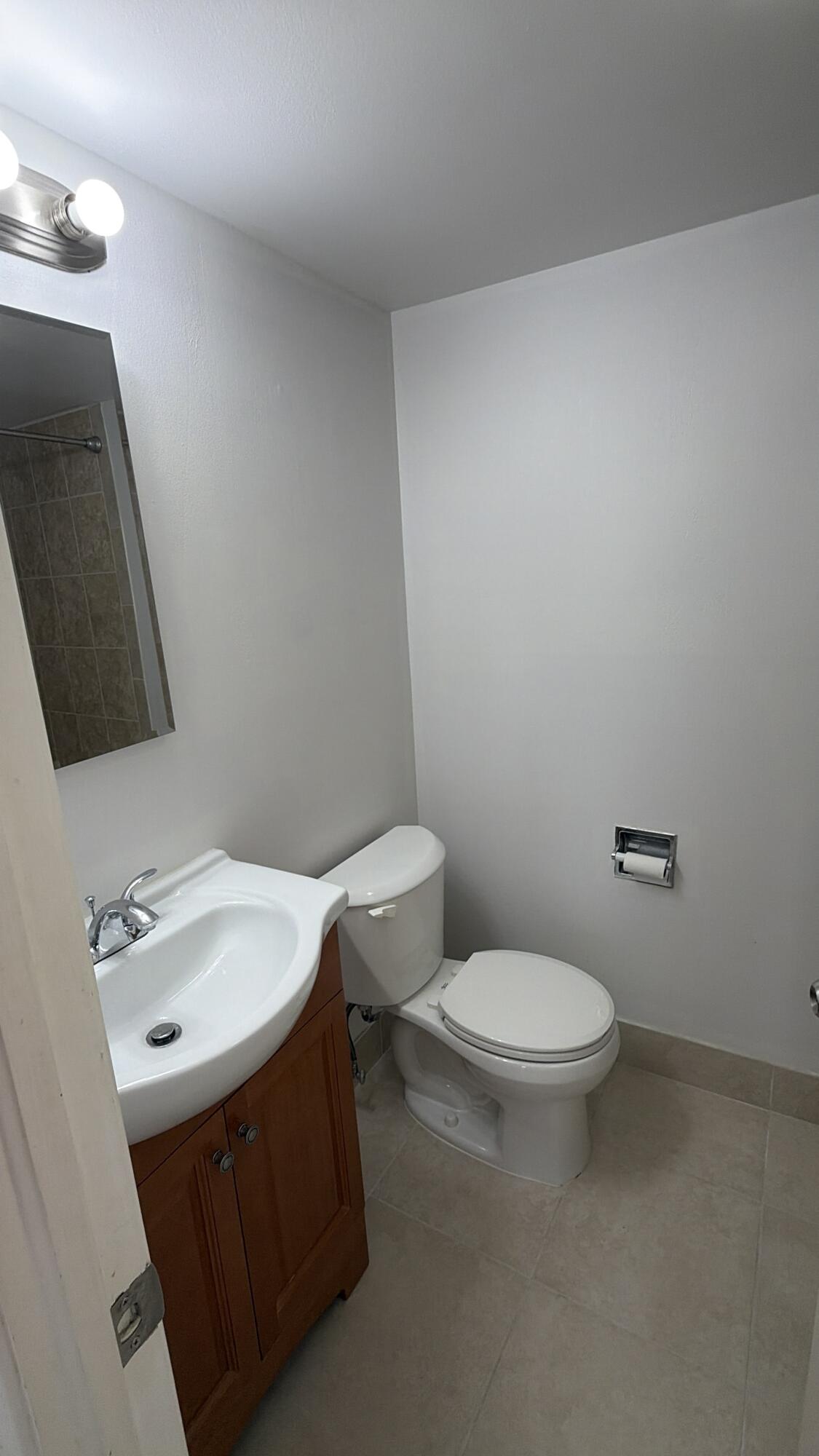 LA RENAISSANCE - Residential Lease