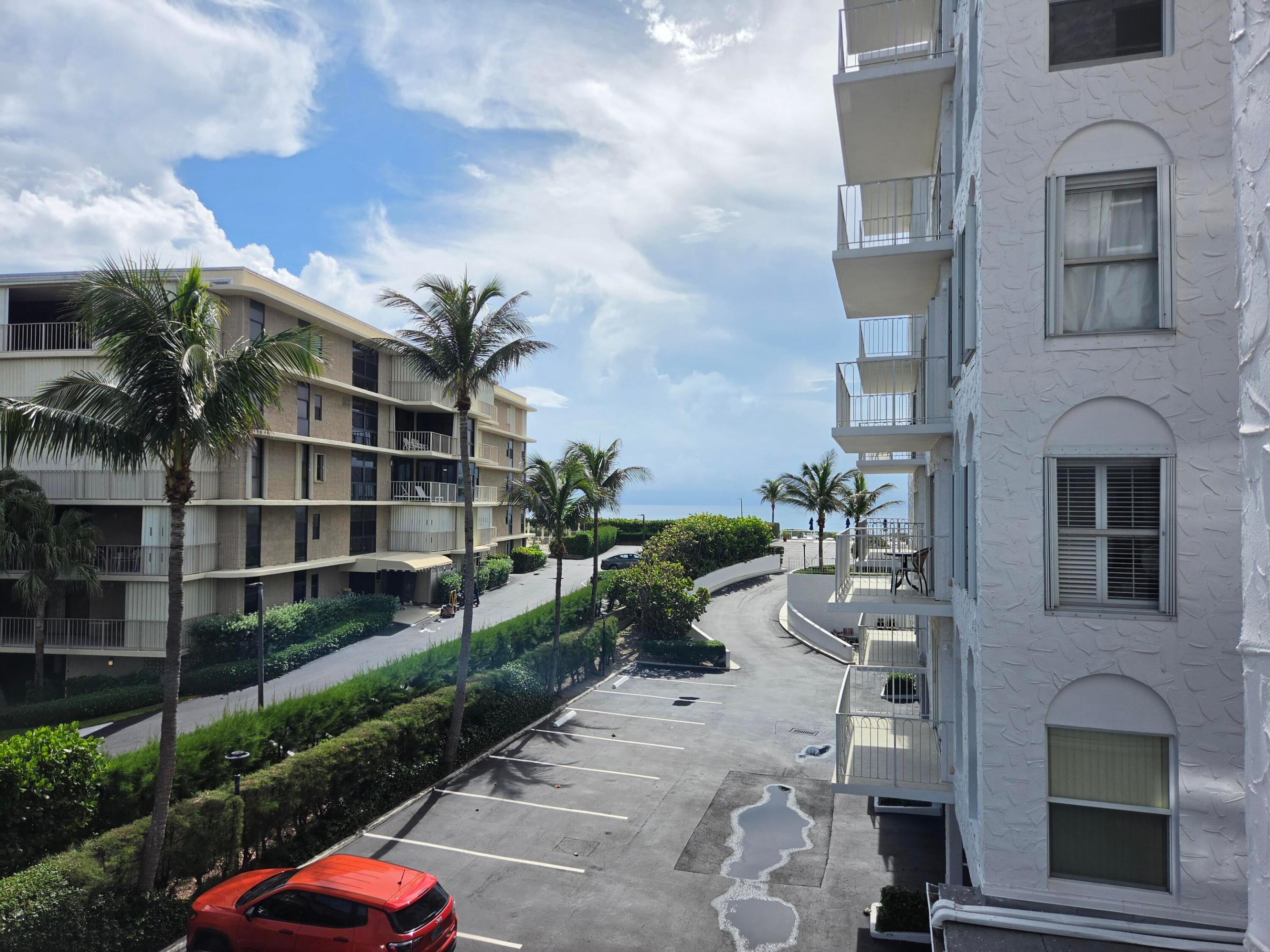 LA RENAISSANCE - Residential Lease