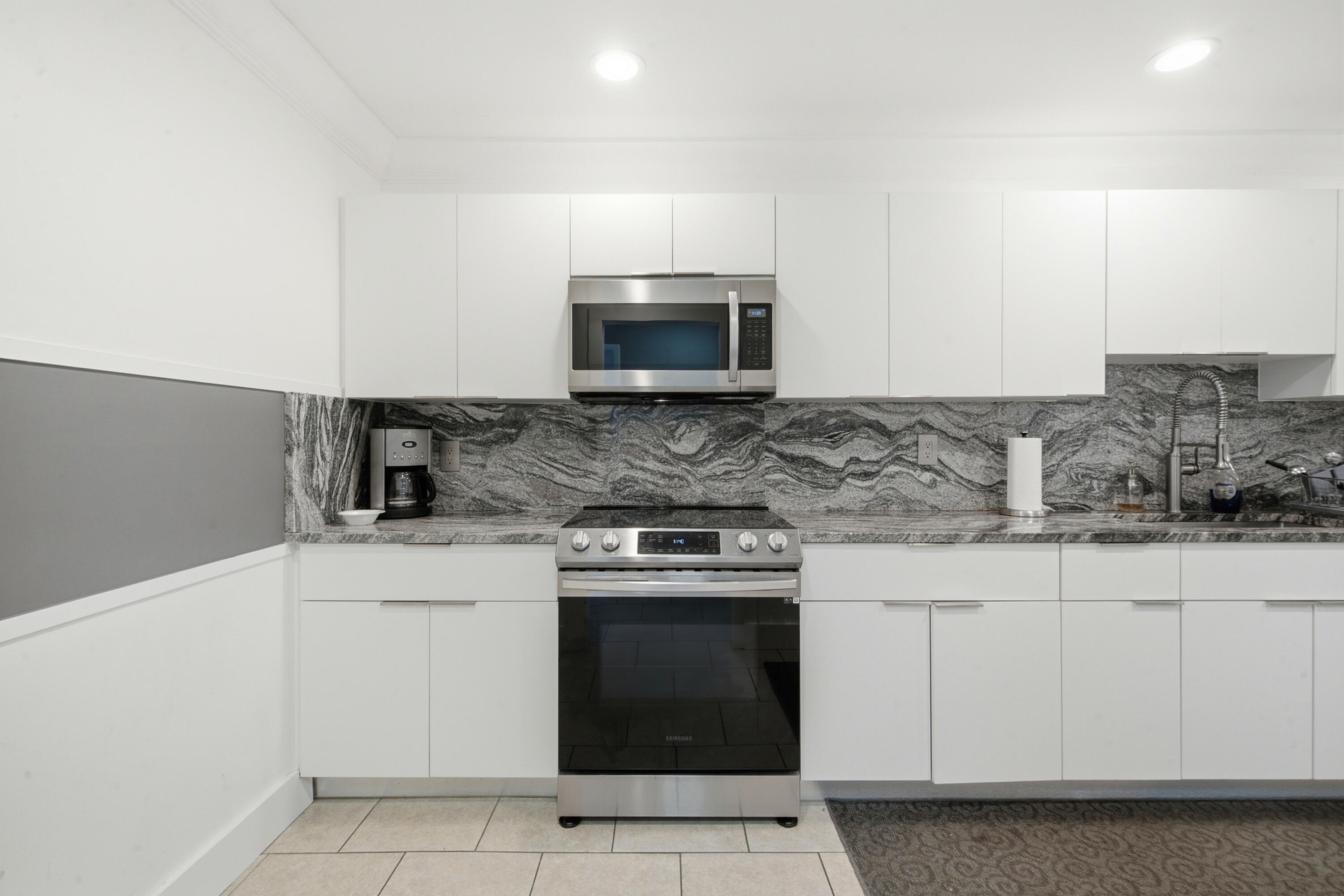MANOR GROVE VILLAGE TWO CONDO - Residential