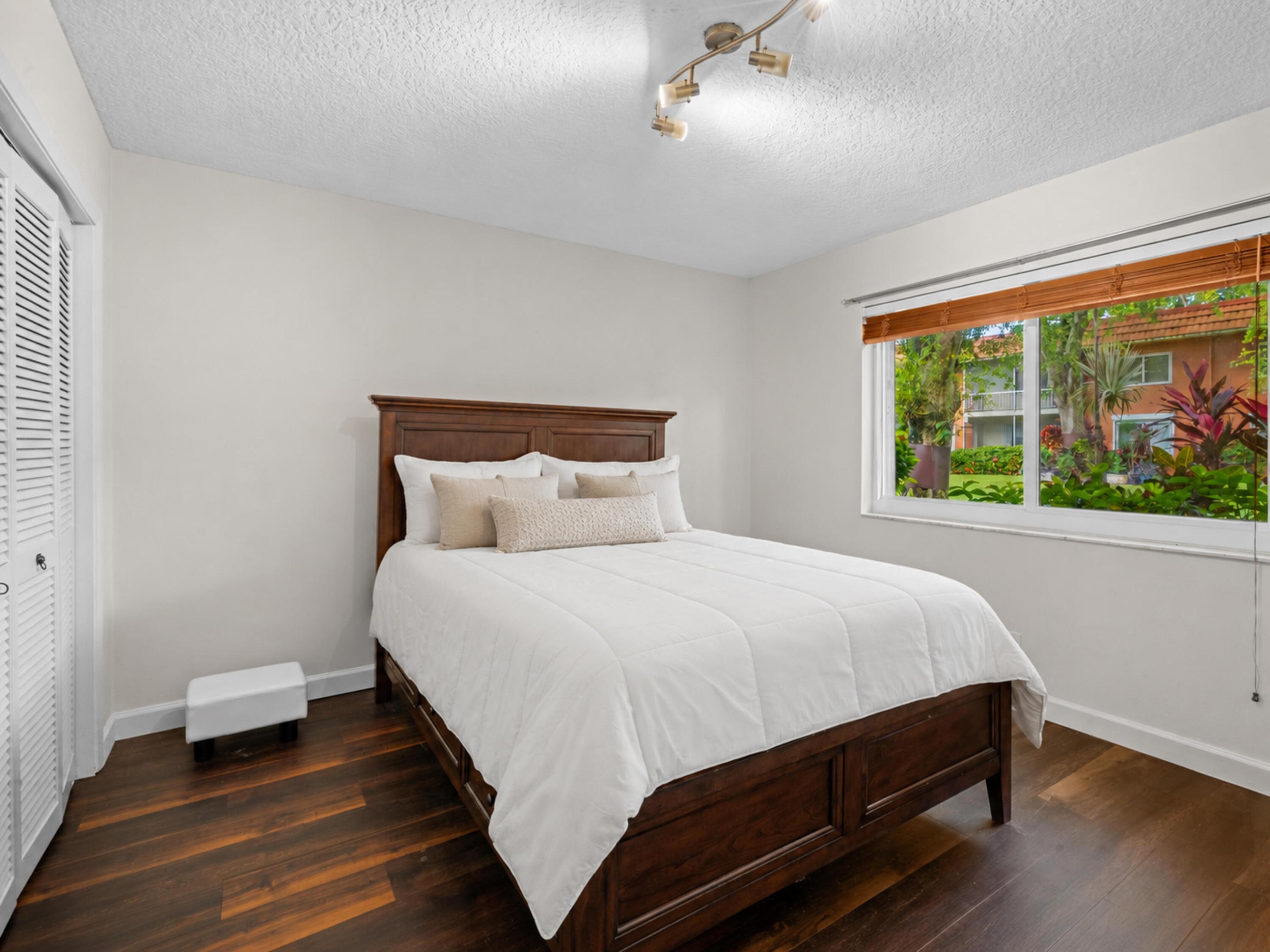 MANOR GROVE VILLAGE TWO CONDO - Residential
