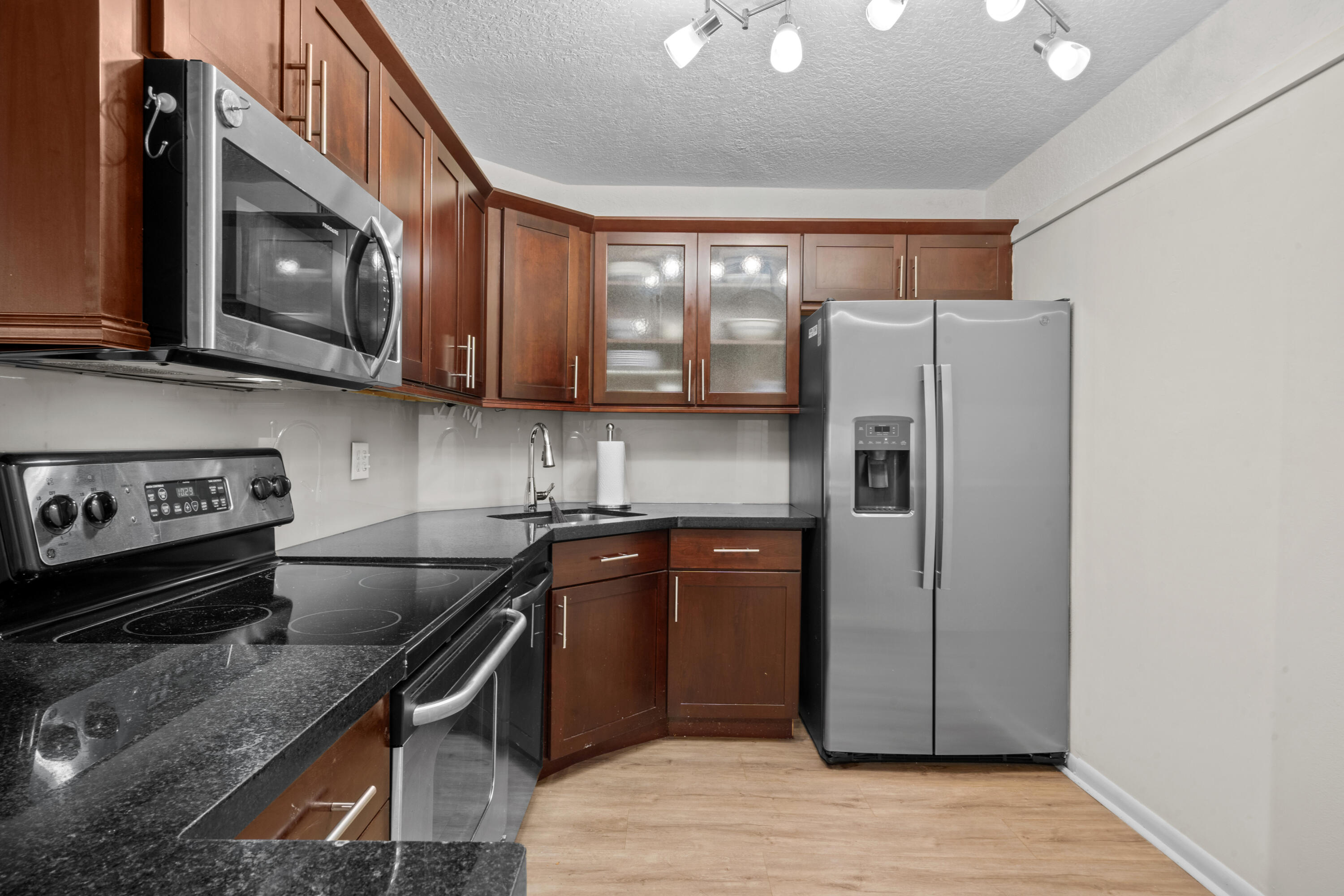 MANOR GROVE VILLAGE TWO CONDO - Residential