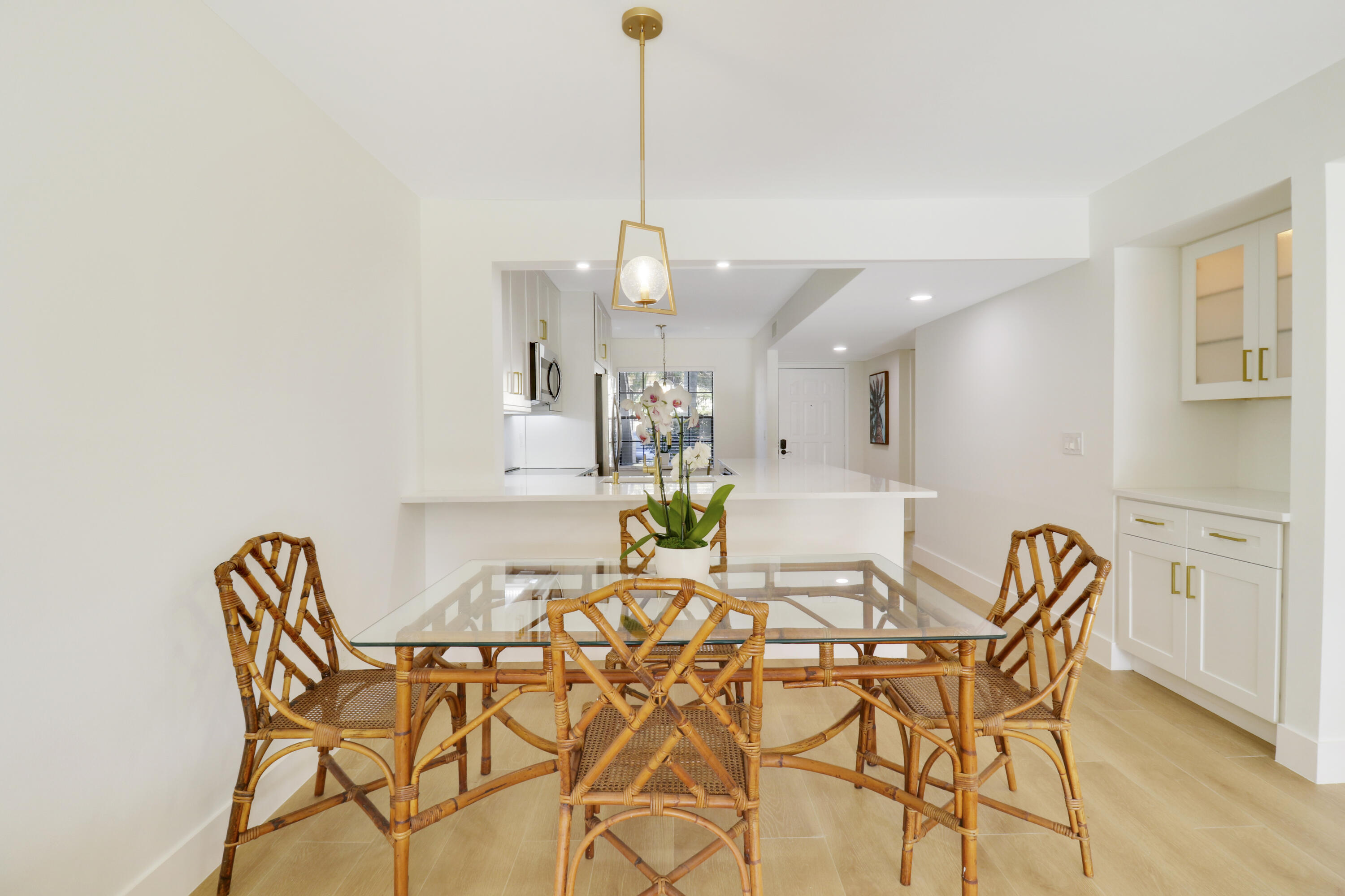 PINE CREST CONDO - Residential Lease