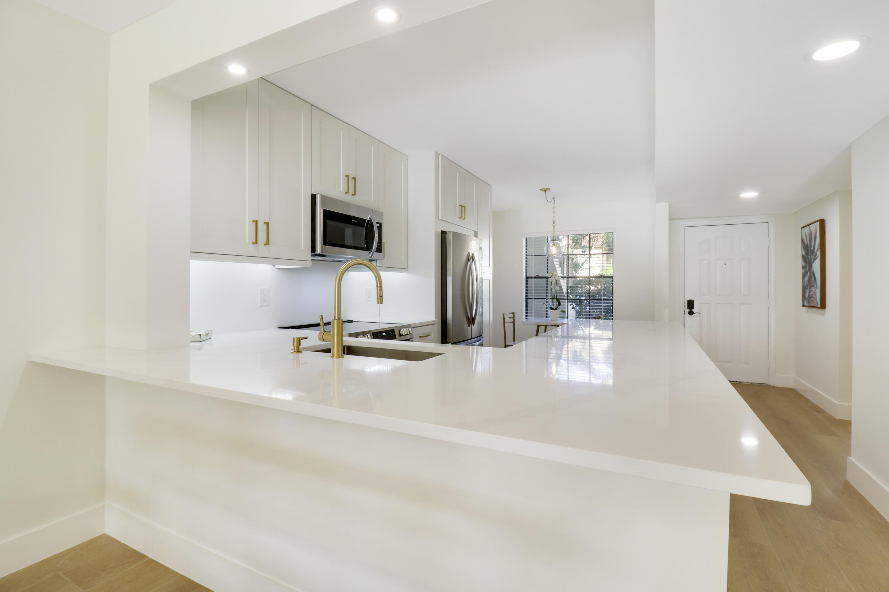 PINE CREST CONDO - Residential Lease