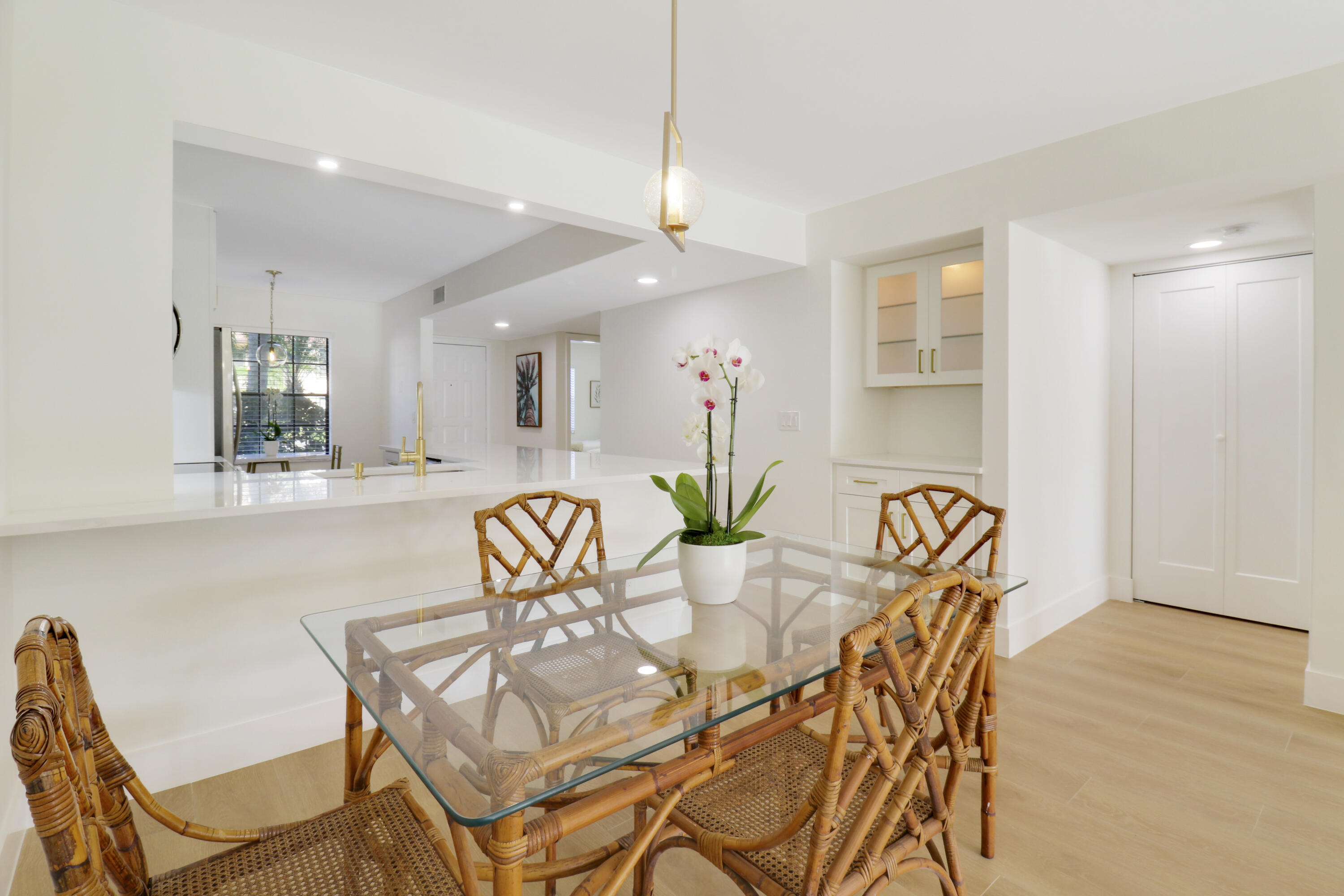 PINE CREST CONDO - Residential Lease