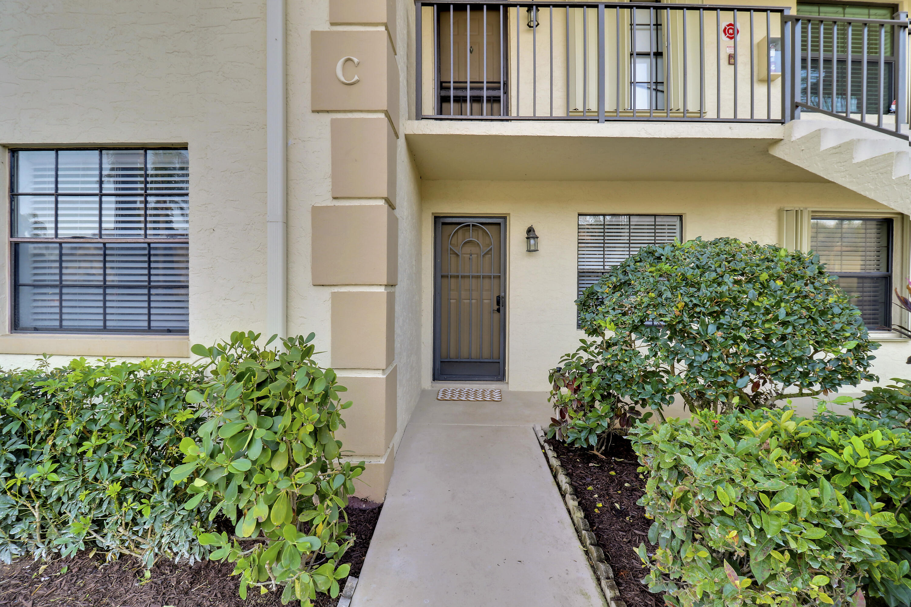 PINE CREST CONDO - Residential Lease