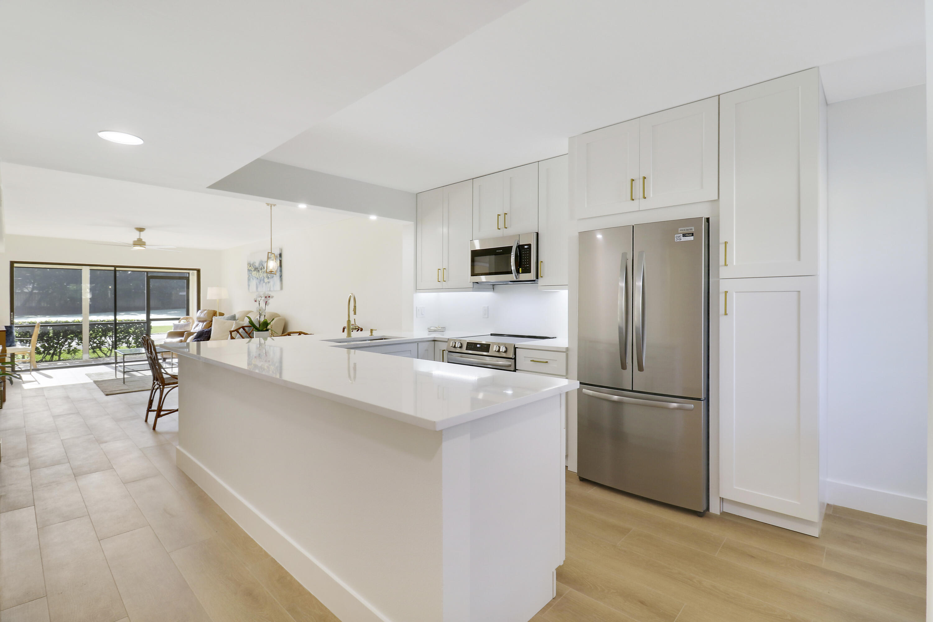 PINE CREST CONDO - Residential Lease