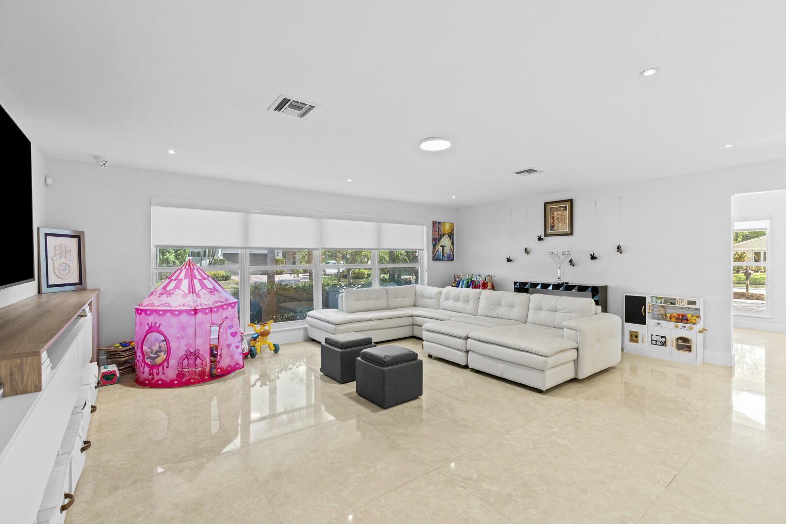 EMERALD HILLS SEC 3 - Residential