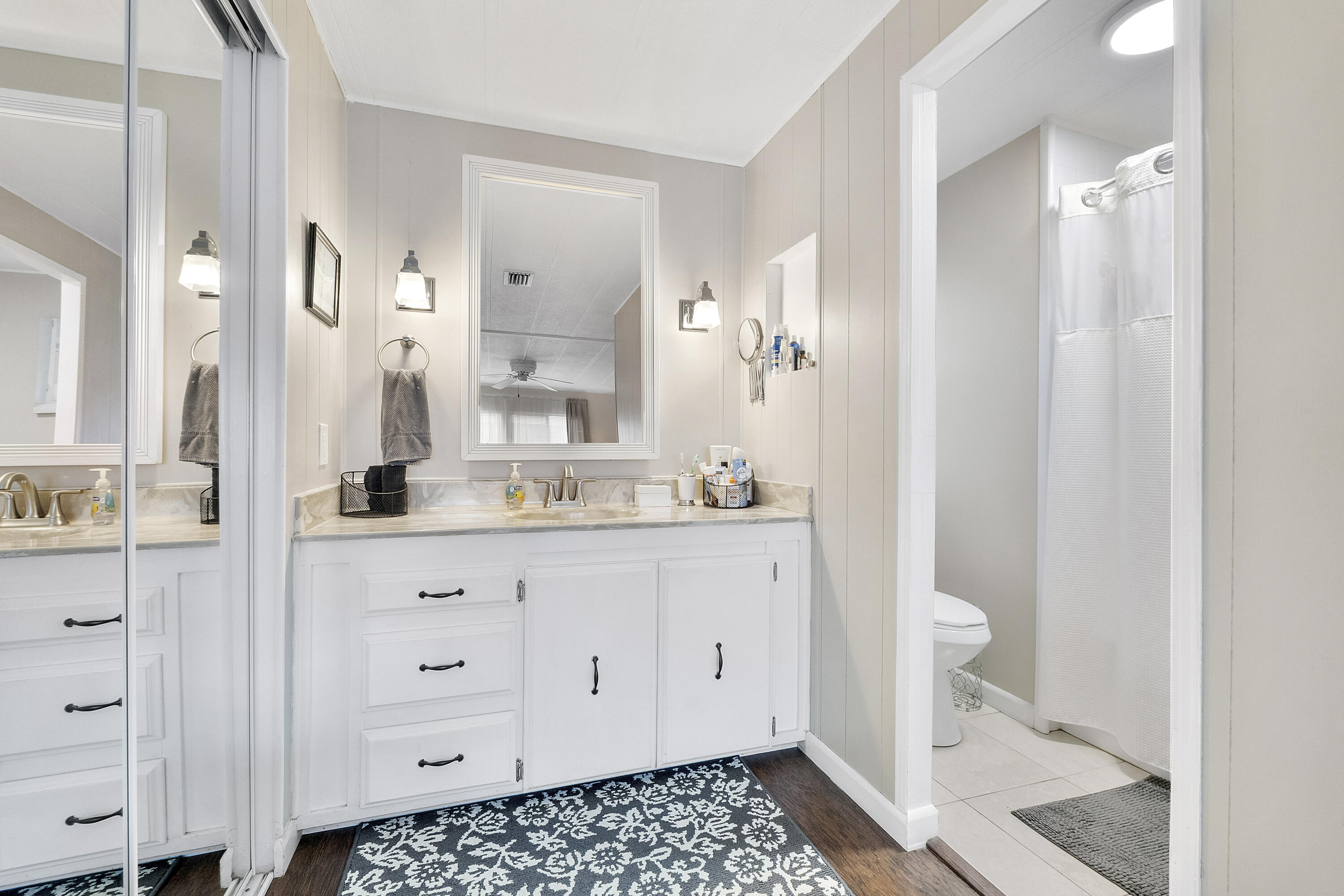 RAVENSWOOD ESTATES & MARINAS - Residential