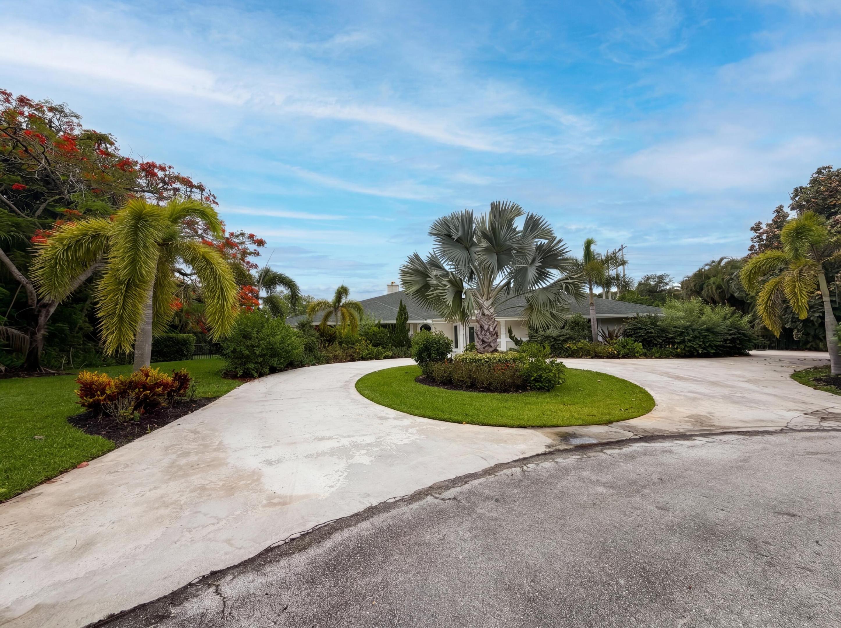 PINEWOOD OF WELLINGTON - Residential