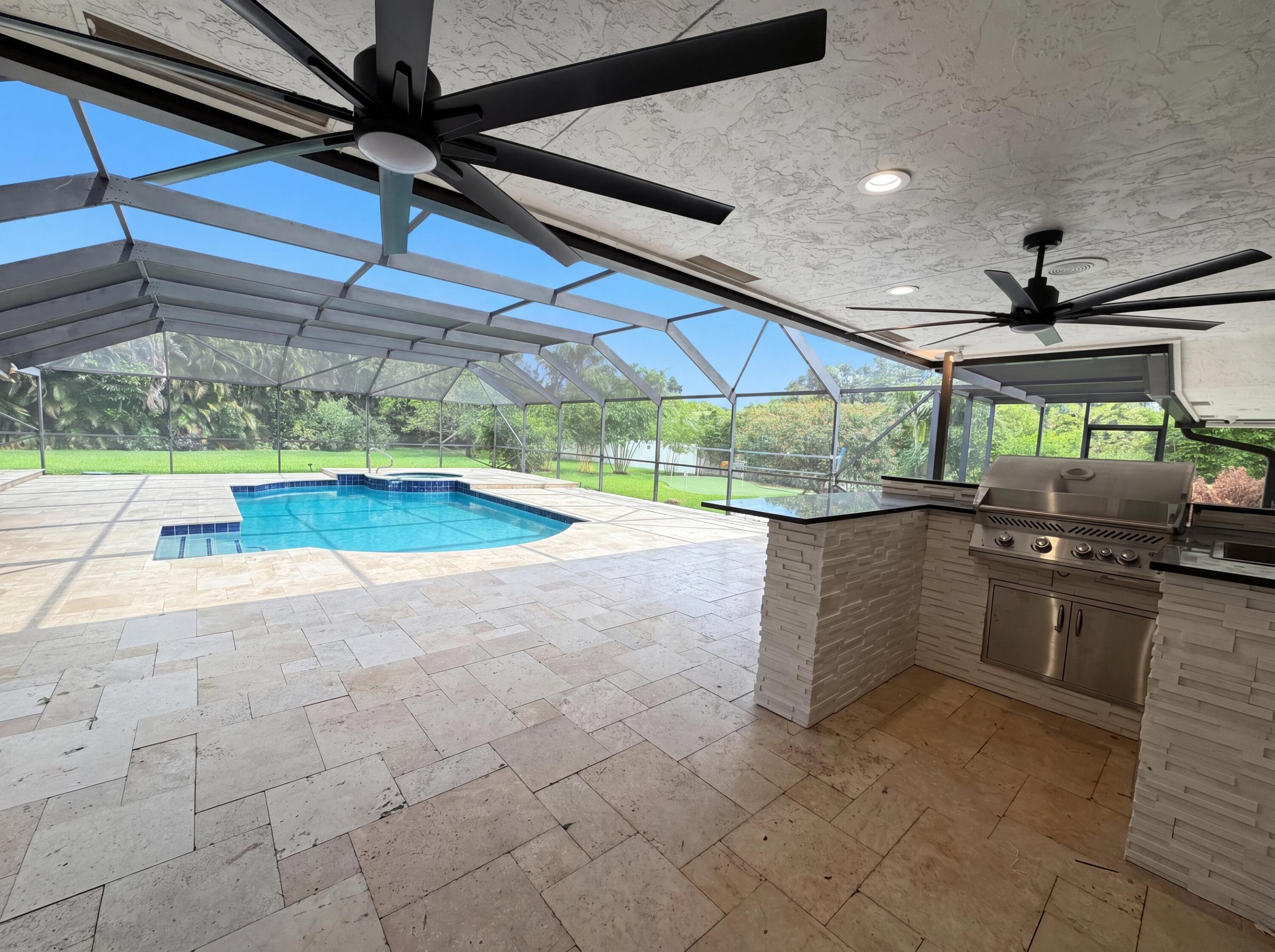 PINEWOOD OF WELLINGTON - Residential