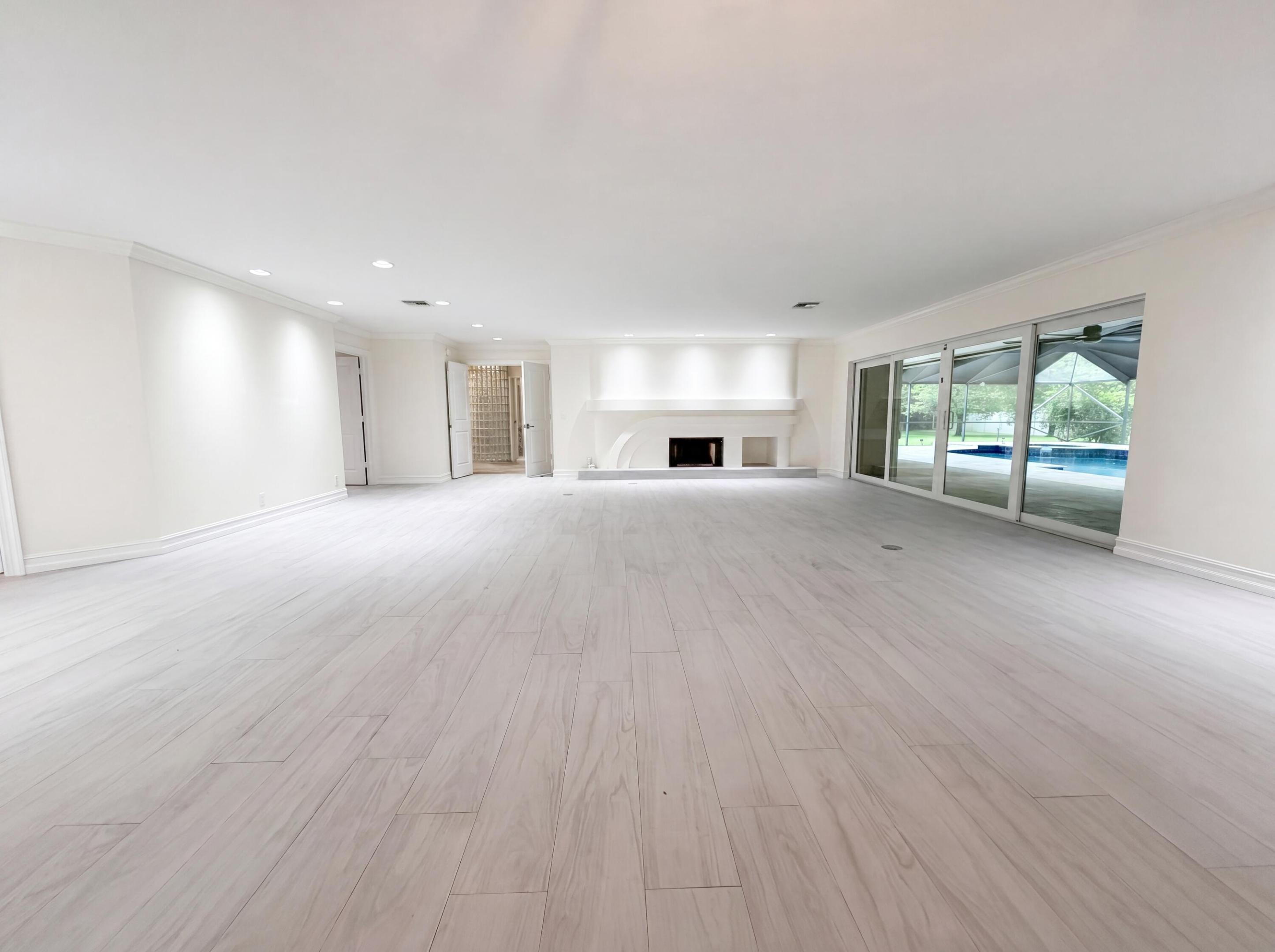 PINEWOOD OF WELLINGTON - Residential