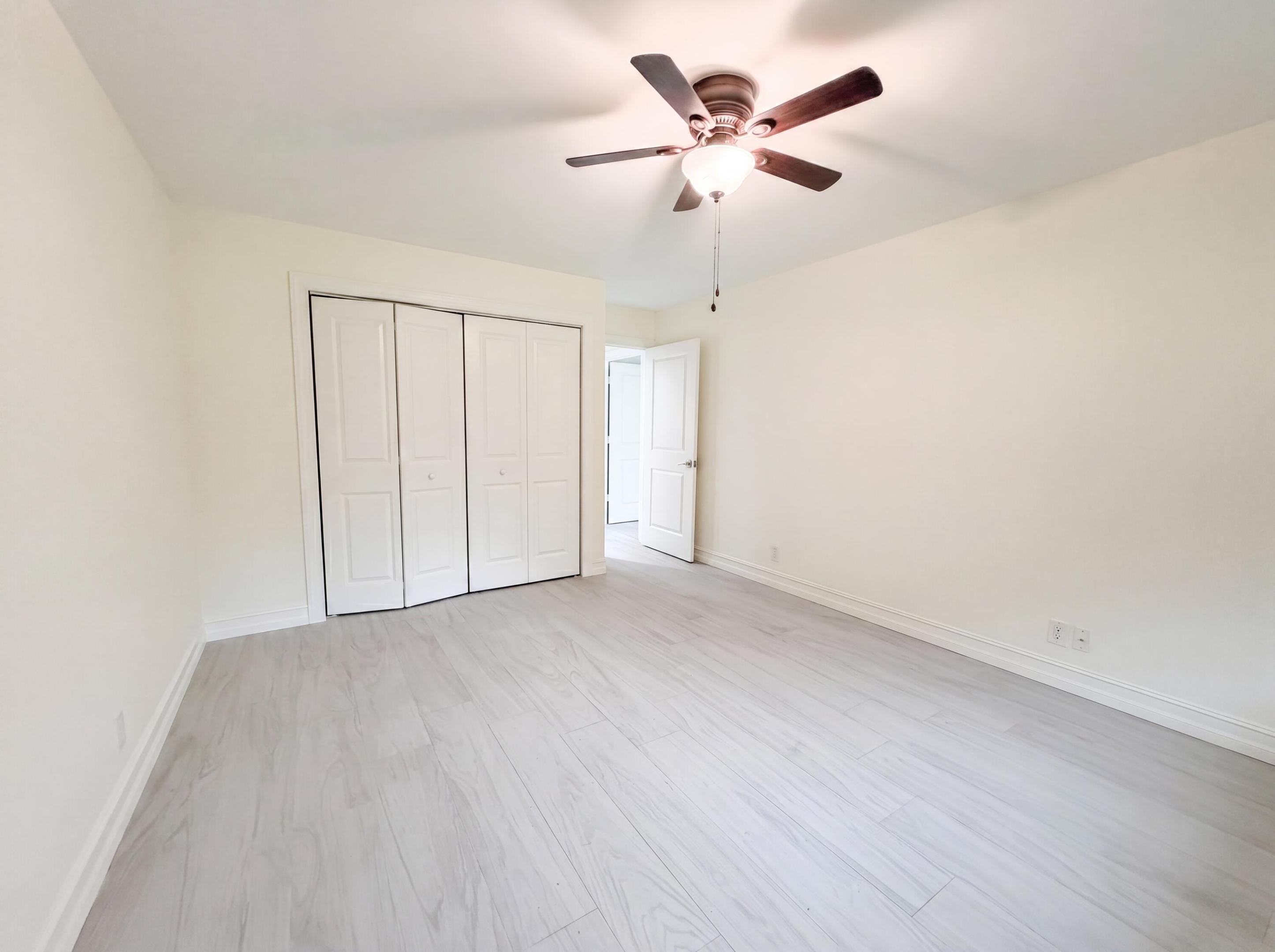 PINEWOOD OF WELLINGTON - Residential