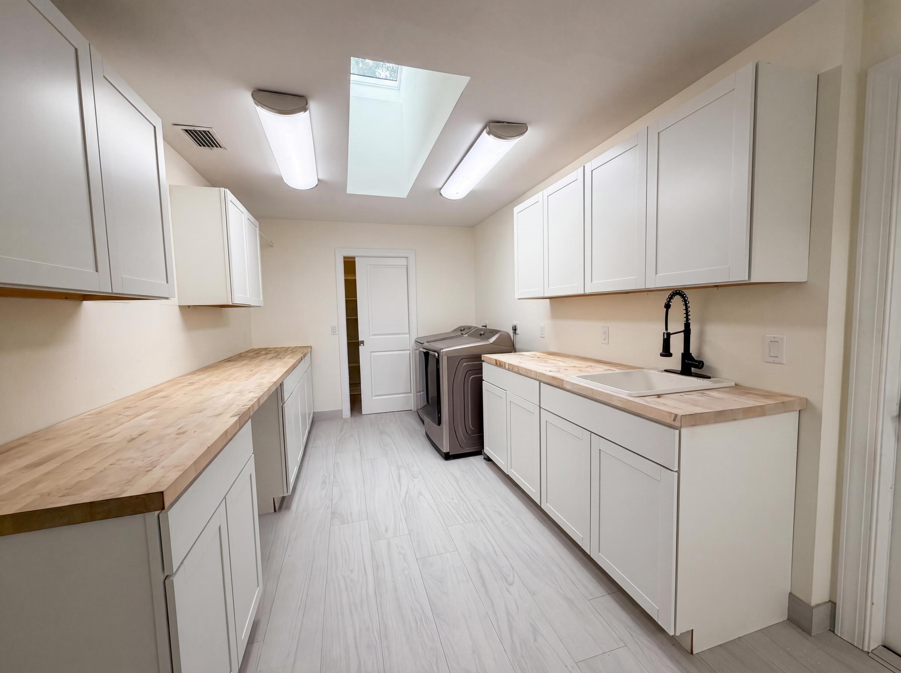 PINEWOOD OF WELLINGTON - Residential