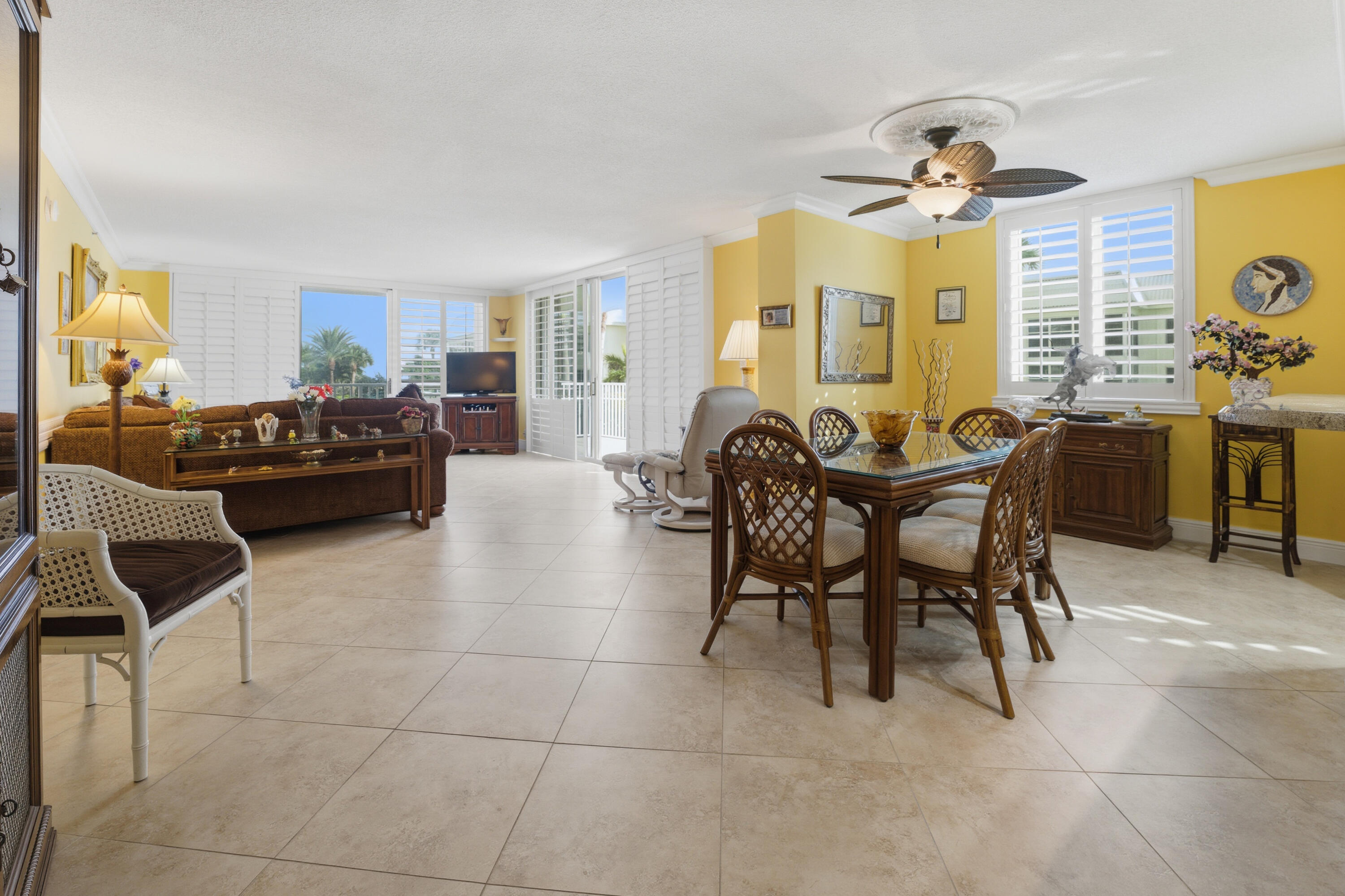 LA MAR CONDO APTS DECL - Residential
