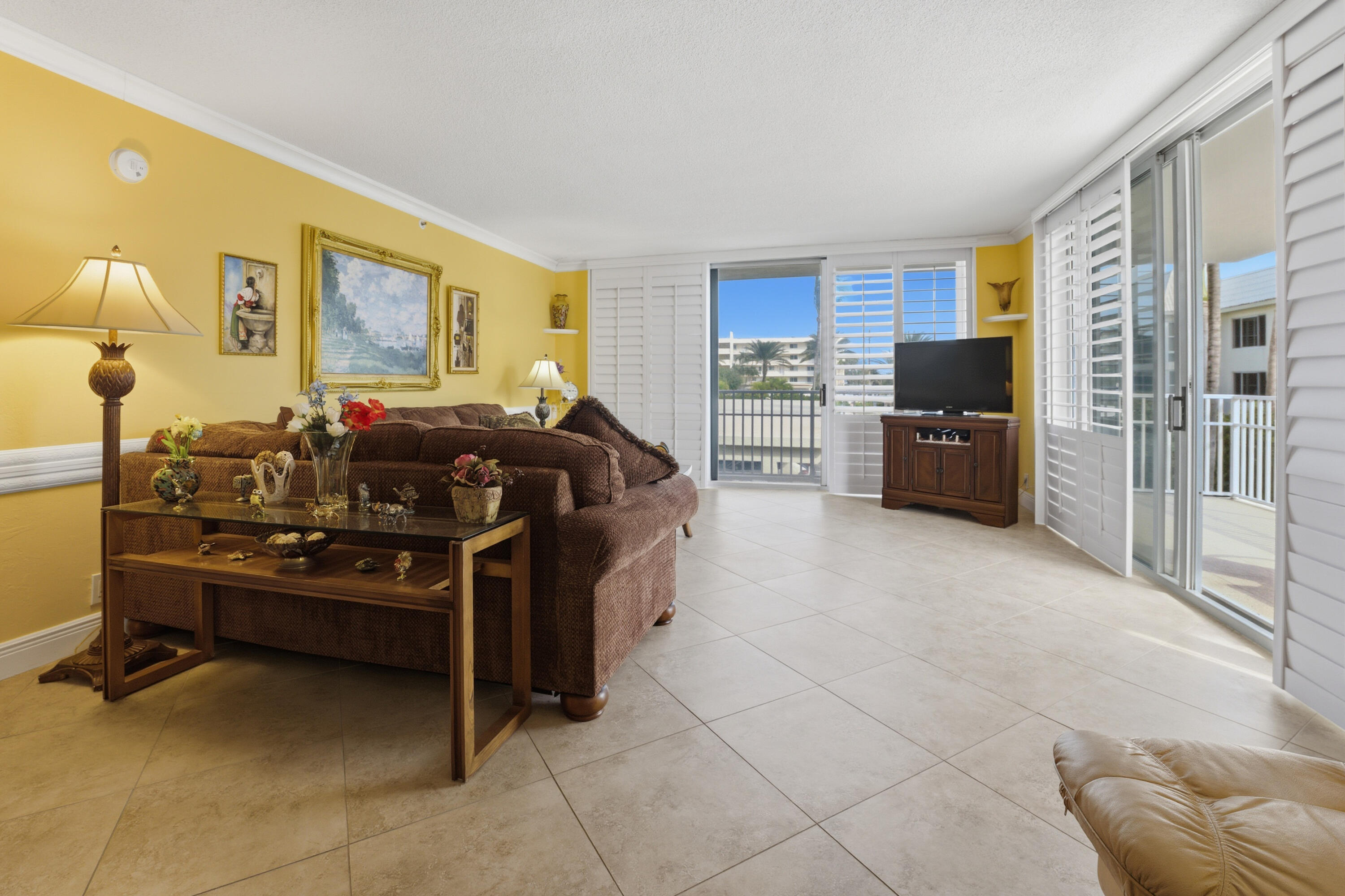 LA MAR CONDO APTS DECL - Residential