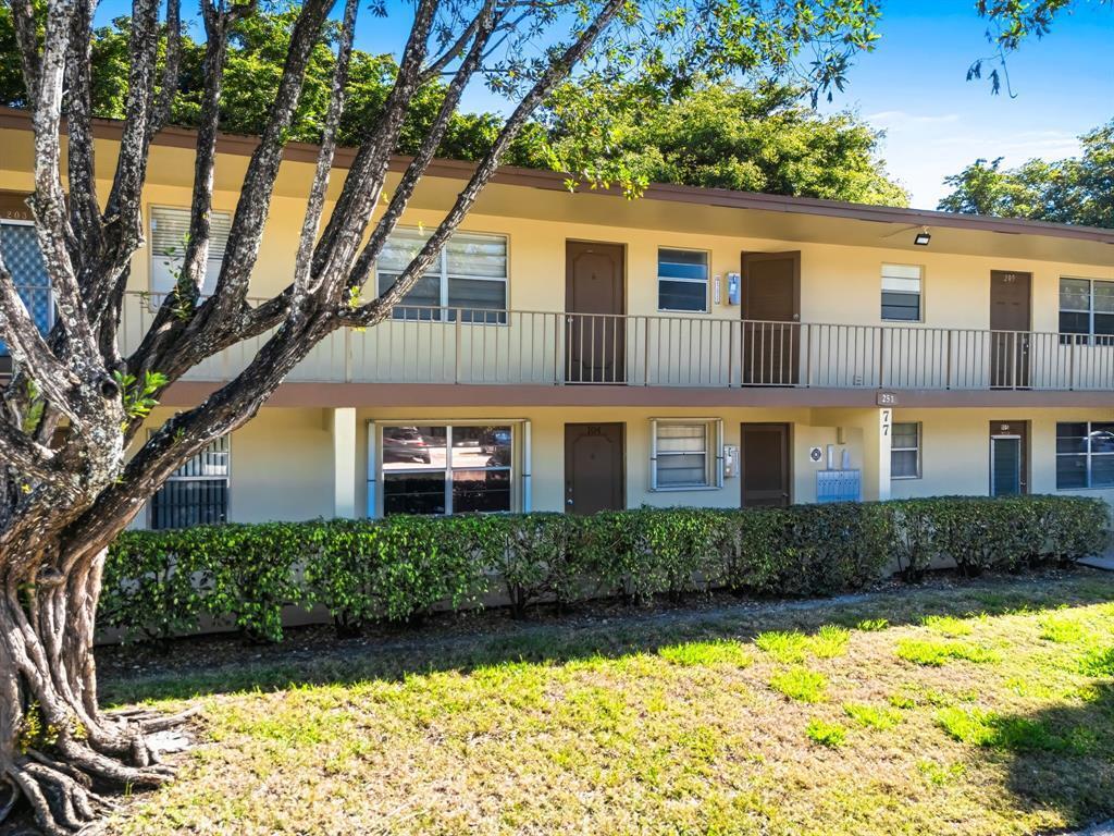 ORIOLE GARDENS THREE - Residential