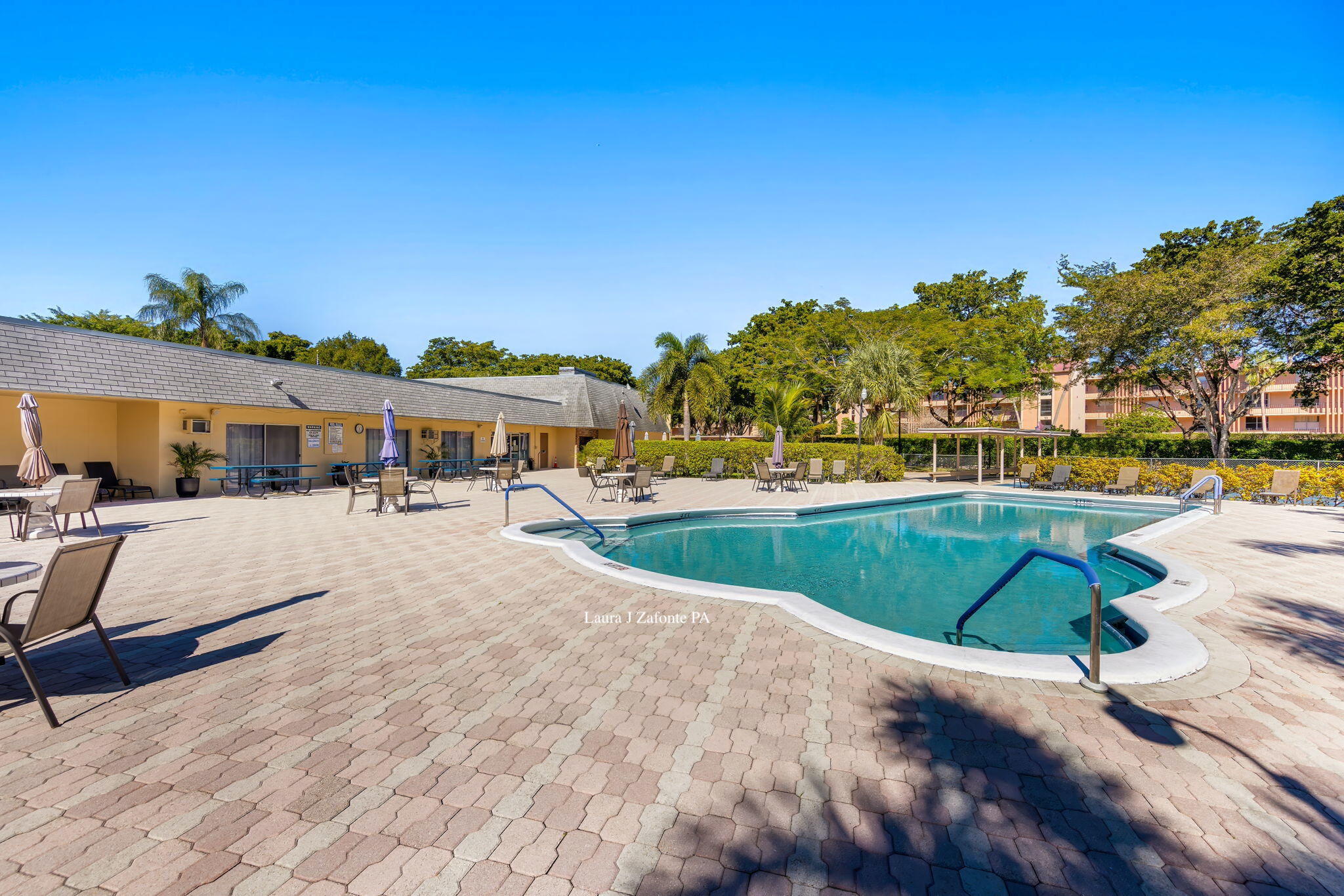 ORIOLE GARDENS THREE - Residential