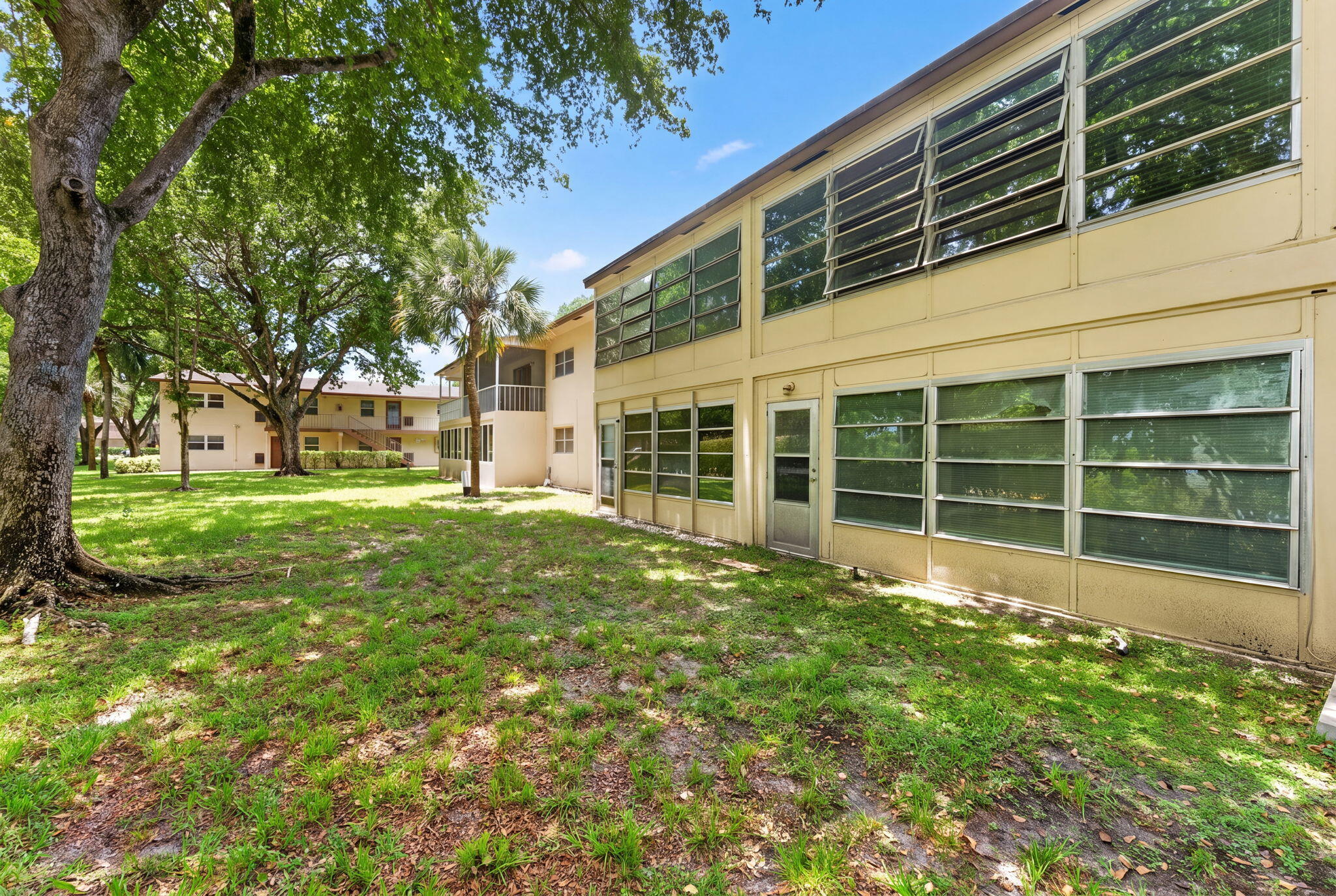 ORIOLE GARDENS THREE - Residential