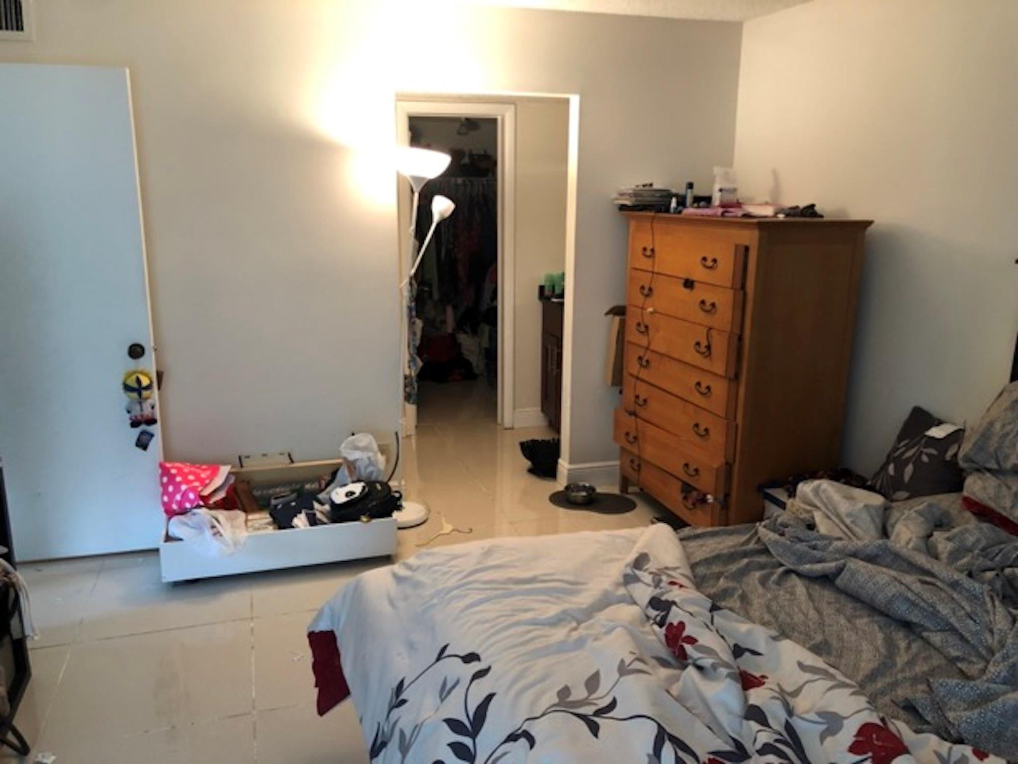 LAGO WEST CONDOMINIUM - Residential Lease