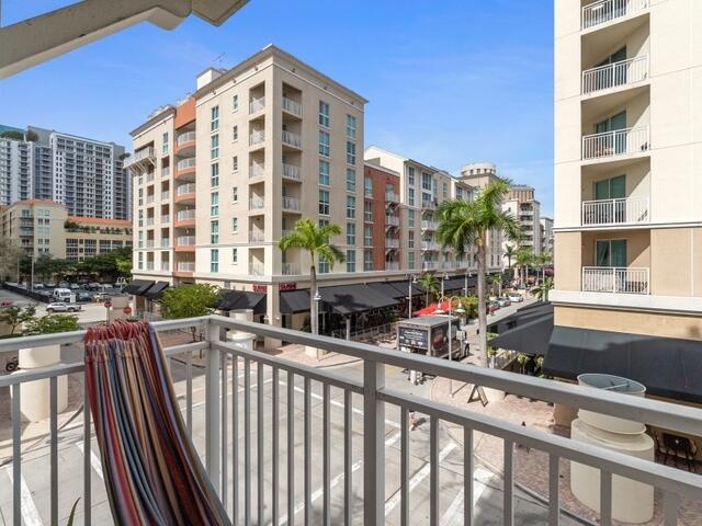 DOWNTOWN DADELAND CONDO NO FIVE - Residential Lease