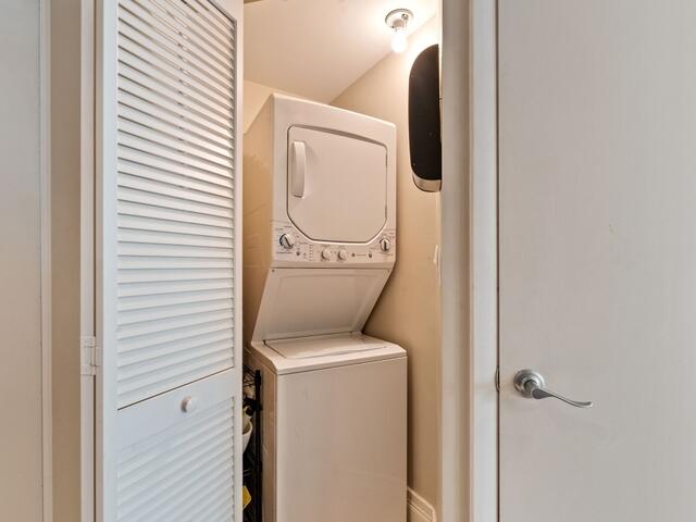 DOWNTOWN DADELAND CONDO NO FIVE - Residential Lease