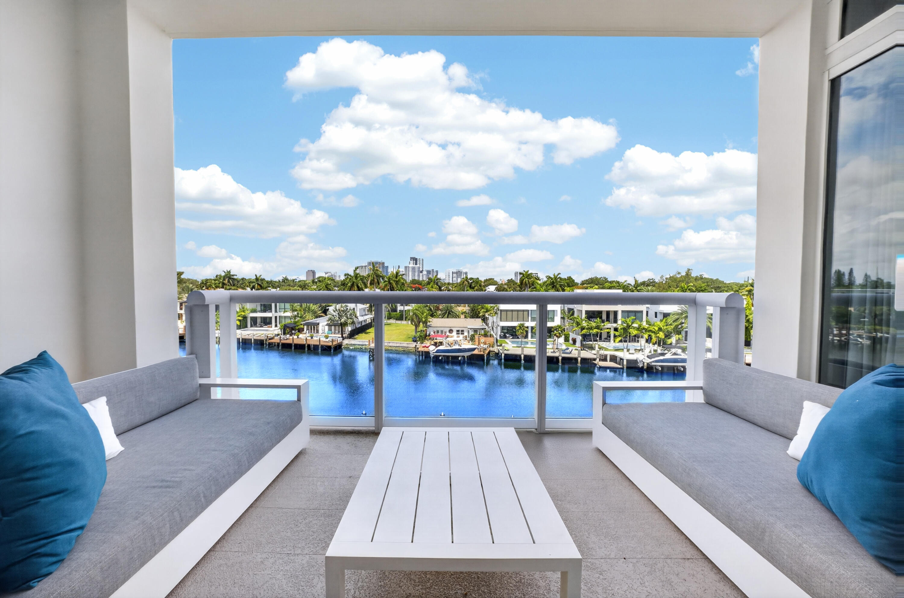 45 HENDRICKS CONDO - Residential