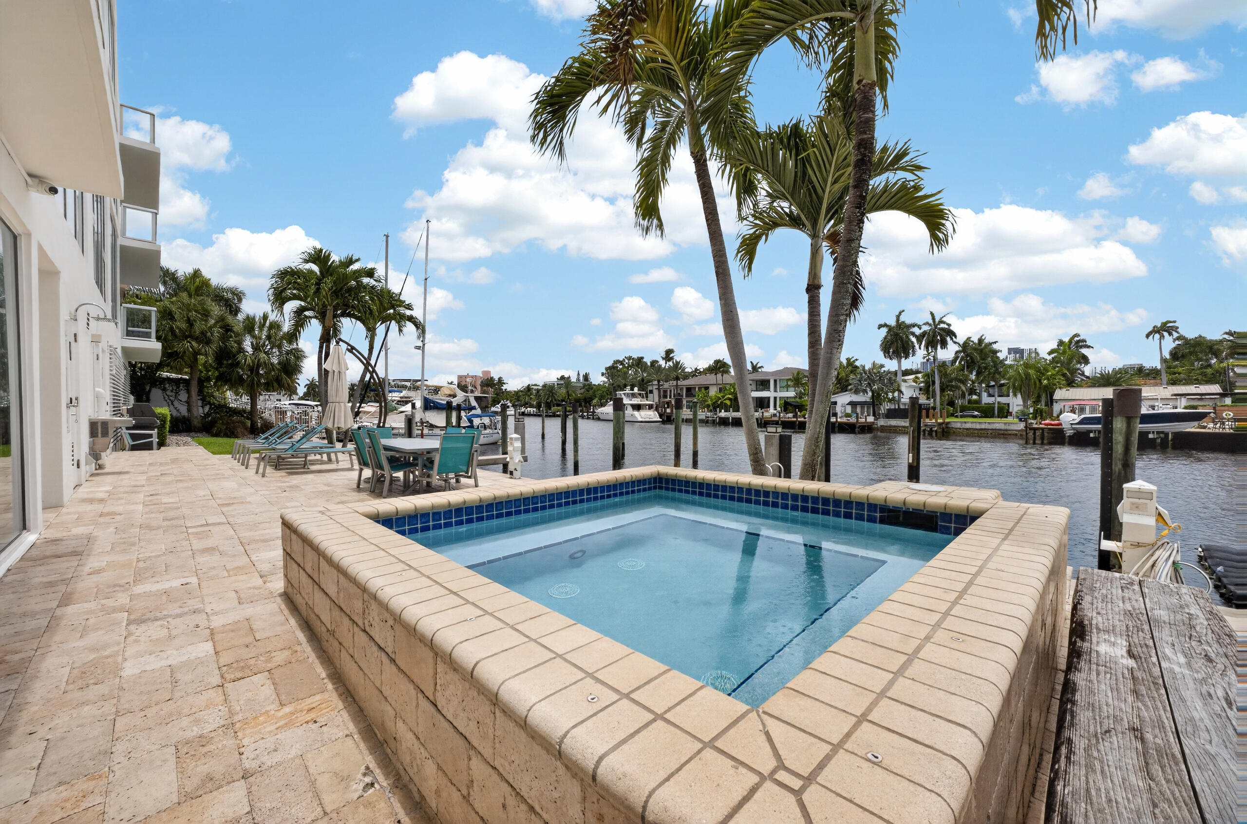 45 HENDRICKS CONDO - Residential