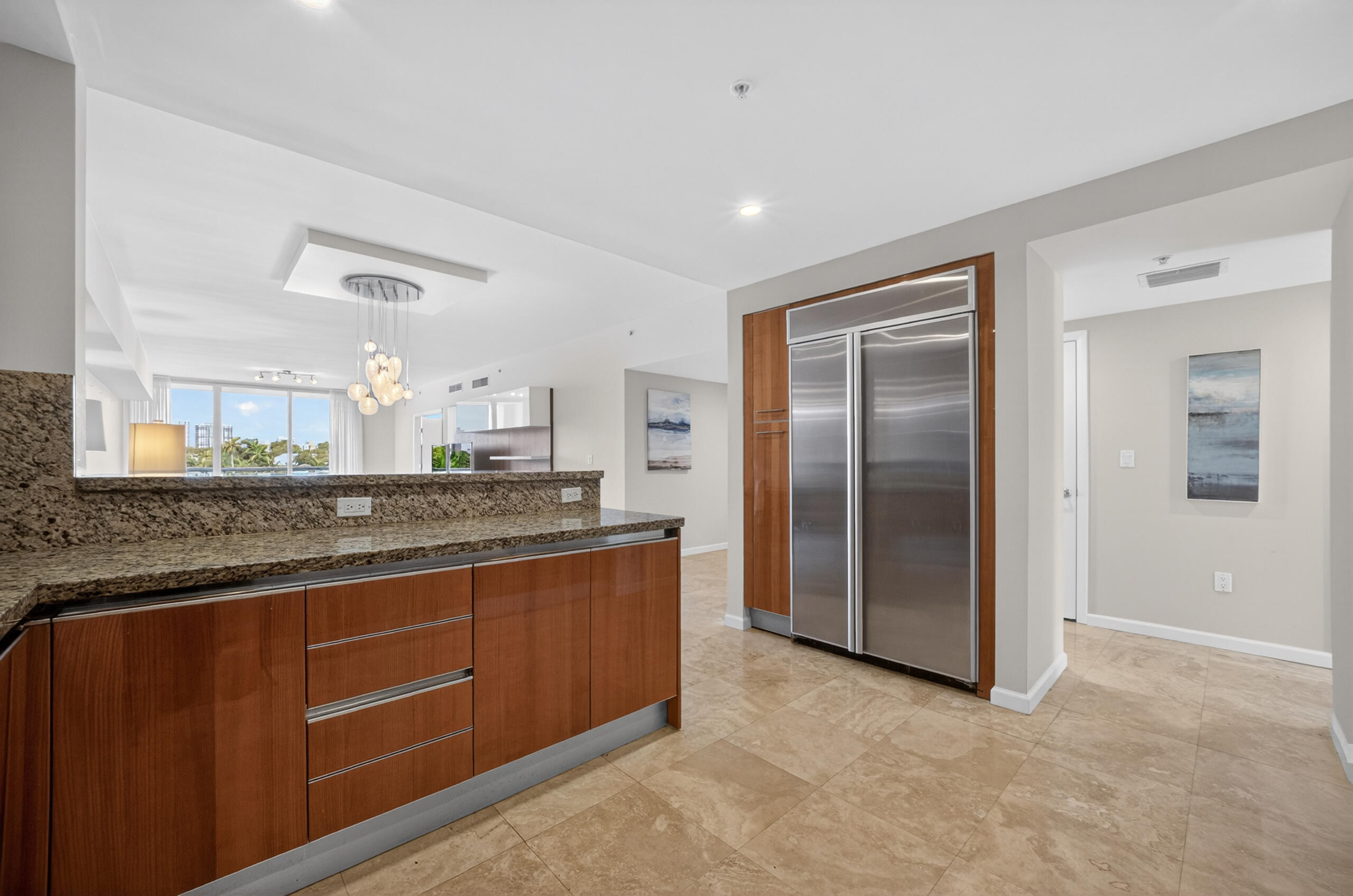 45 HENDRICKS CONDO - Residential