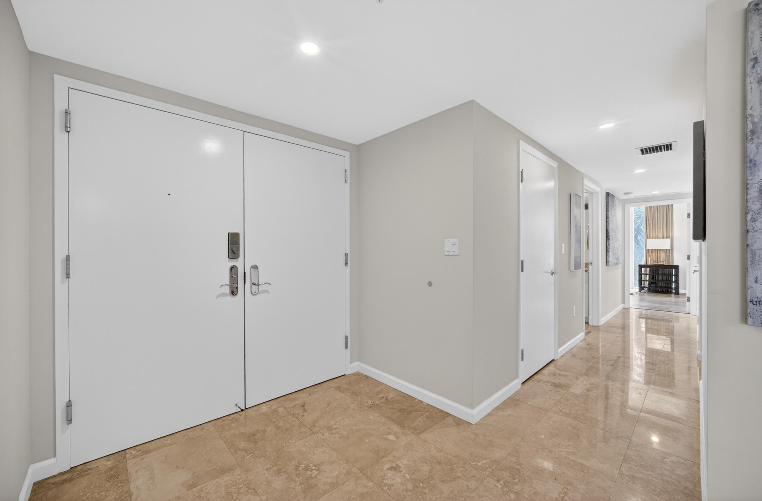 45 HENDRICKS CONDO - Residential