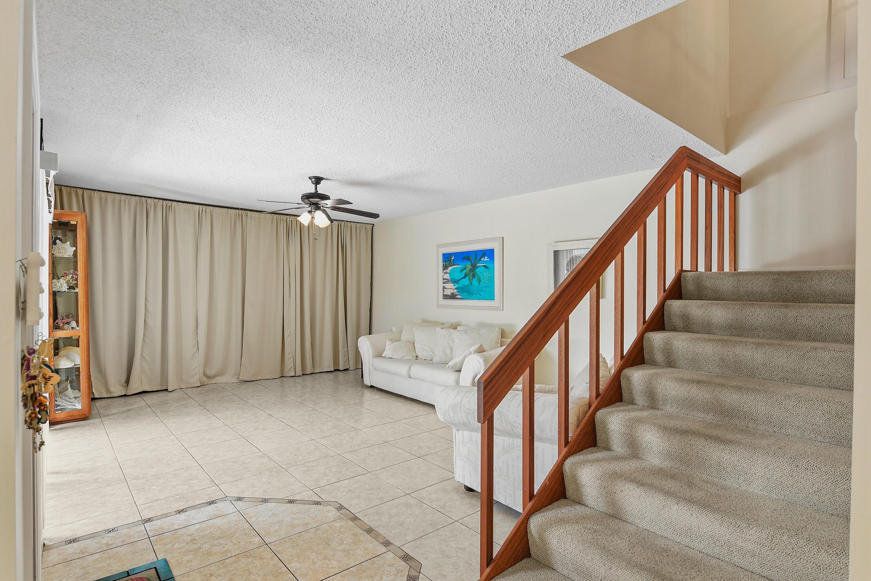 THE COURT YARDS CONDO - Residential