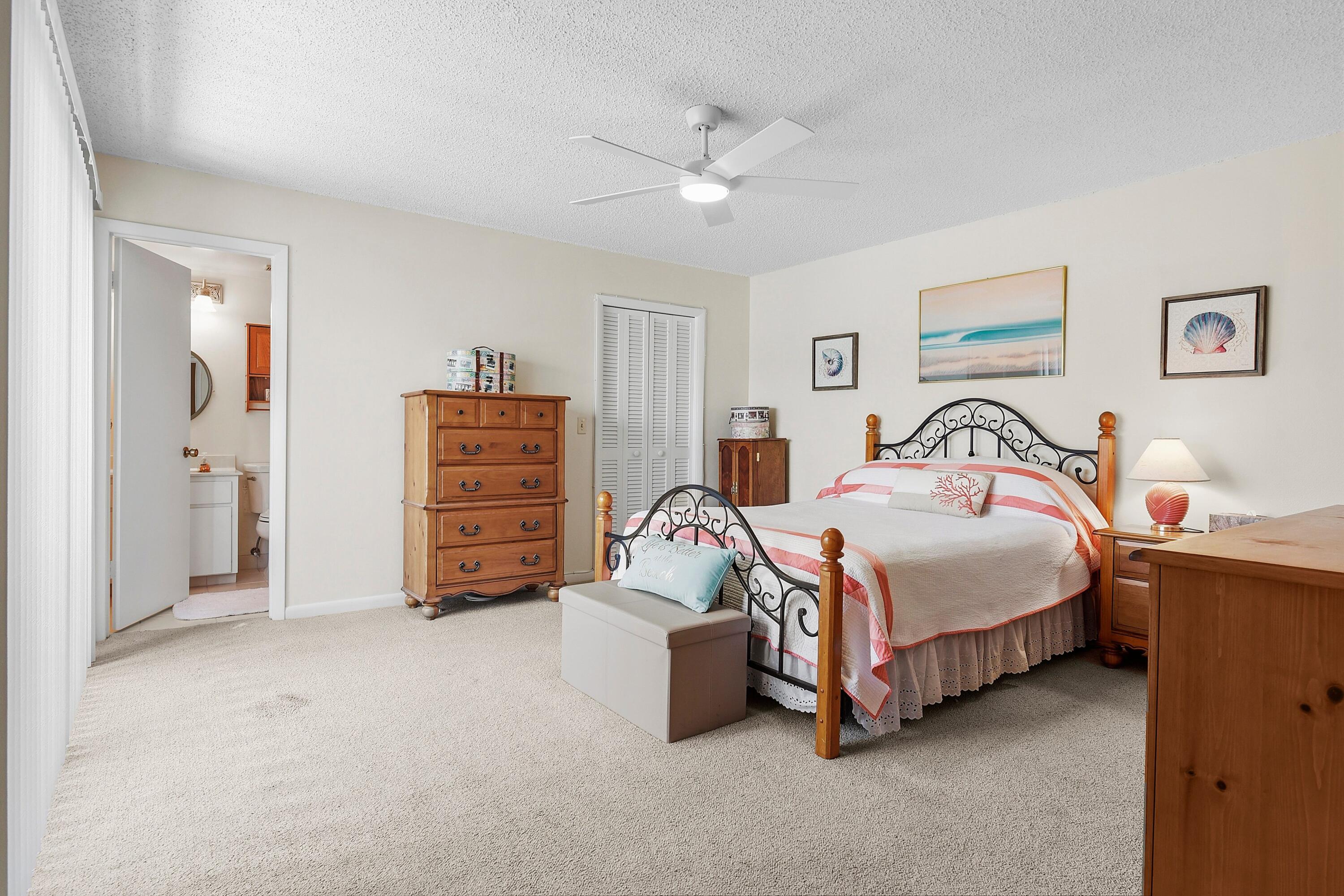 THE COURT YARDS CONDO - Residential