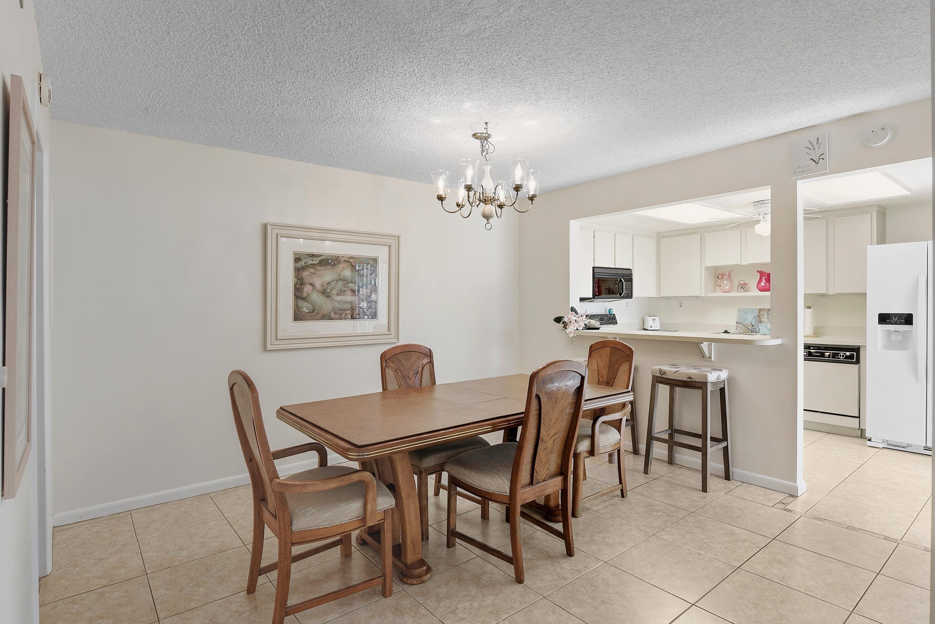 THE COURT YARDS CONDO - Residential