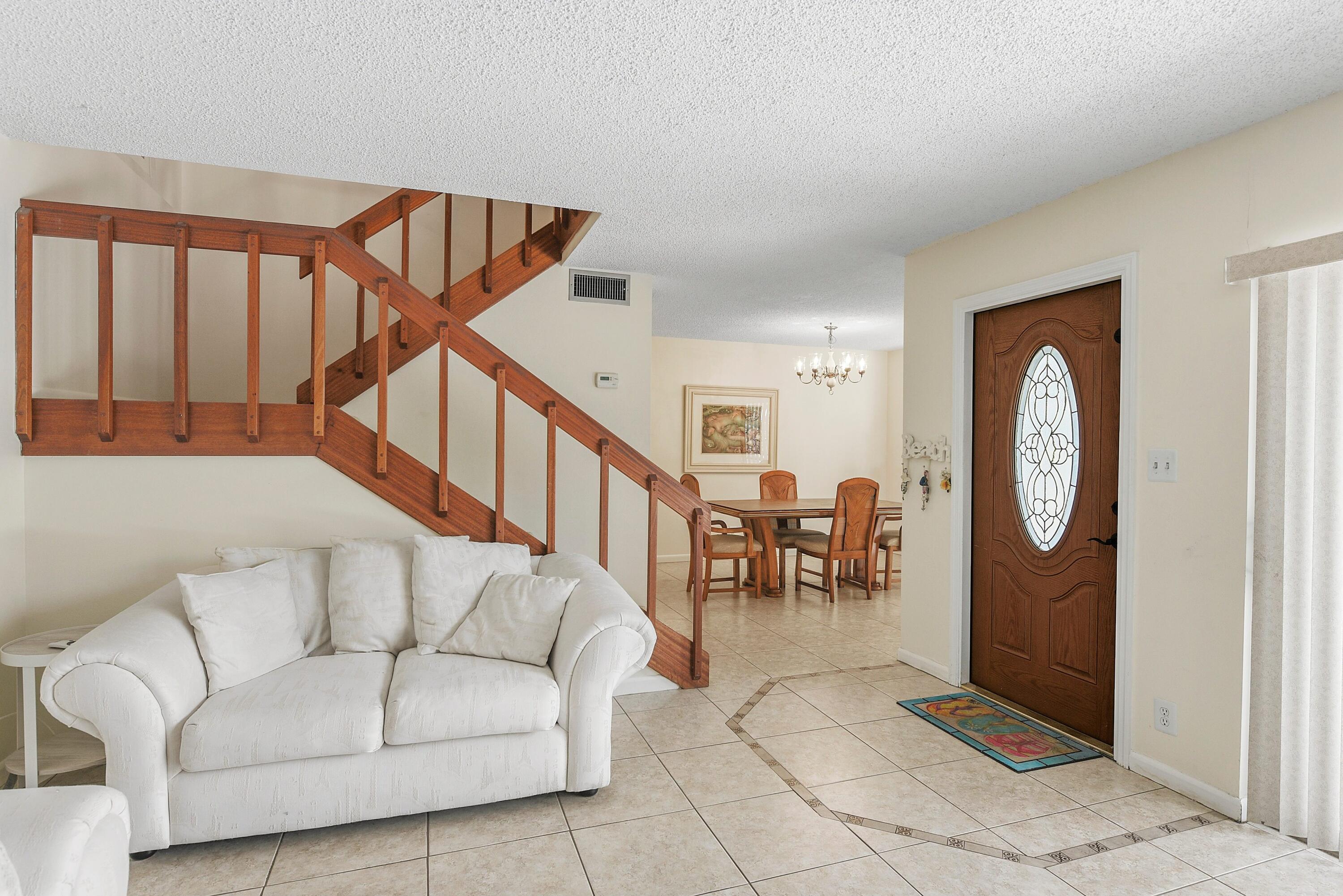 THE COURT YARDS CONDO - Residential
