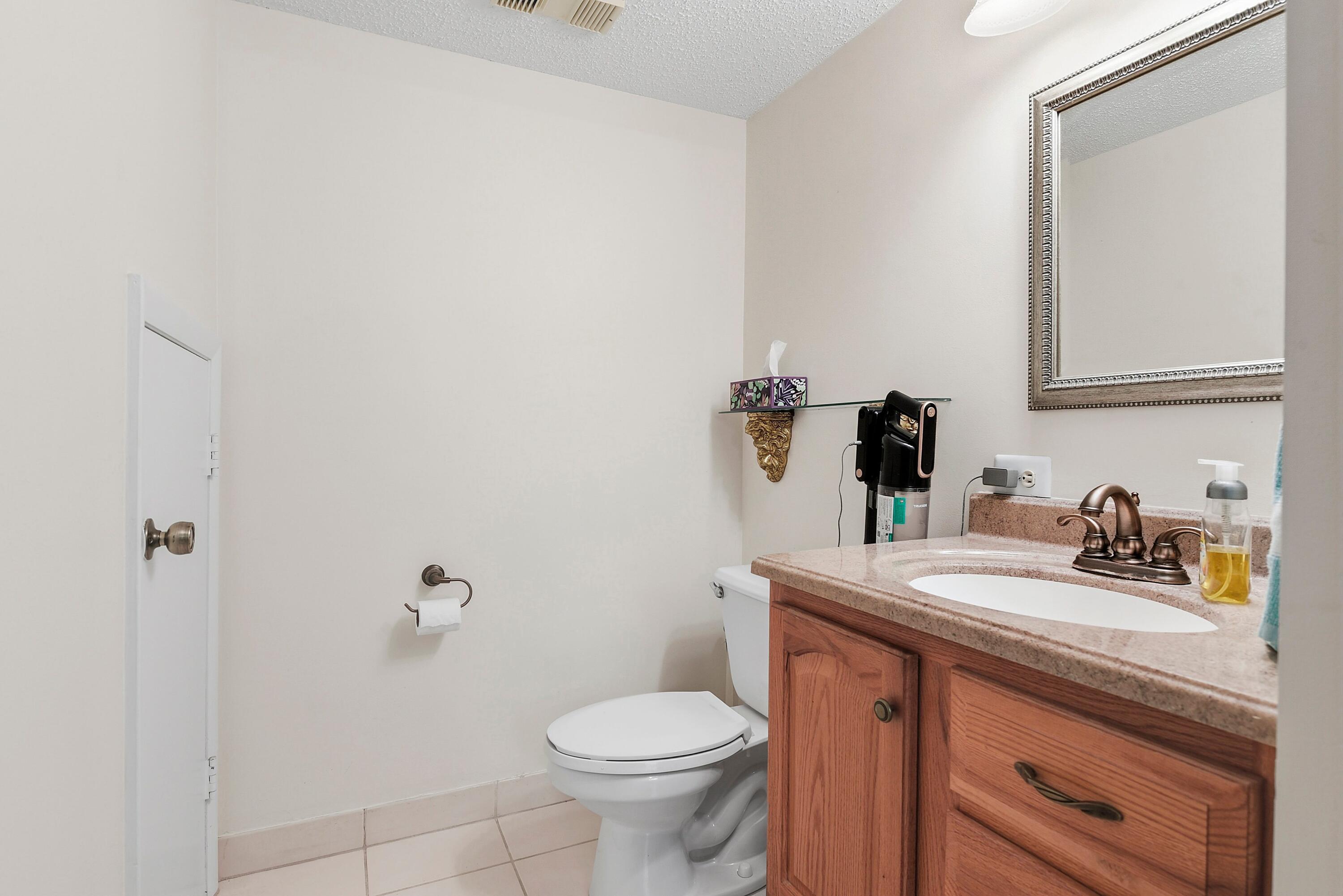 THE COURT YARDS CONDO - Residential