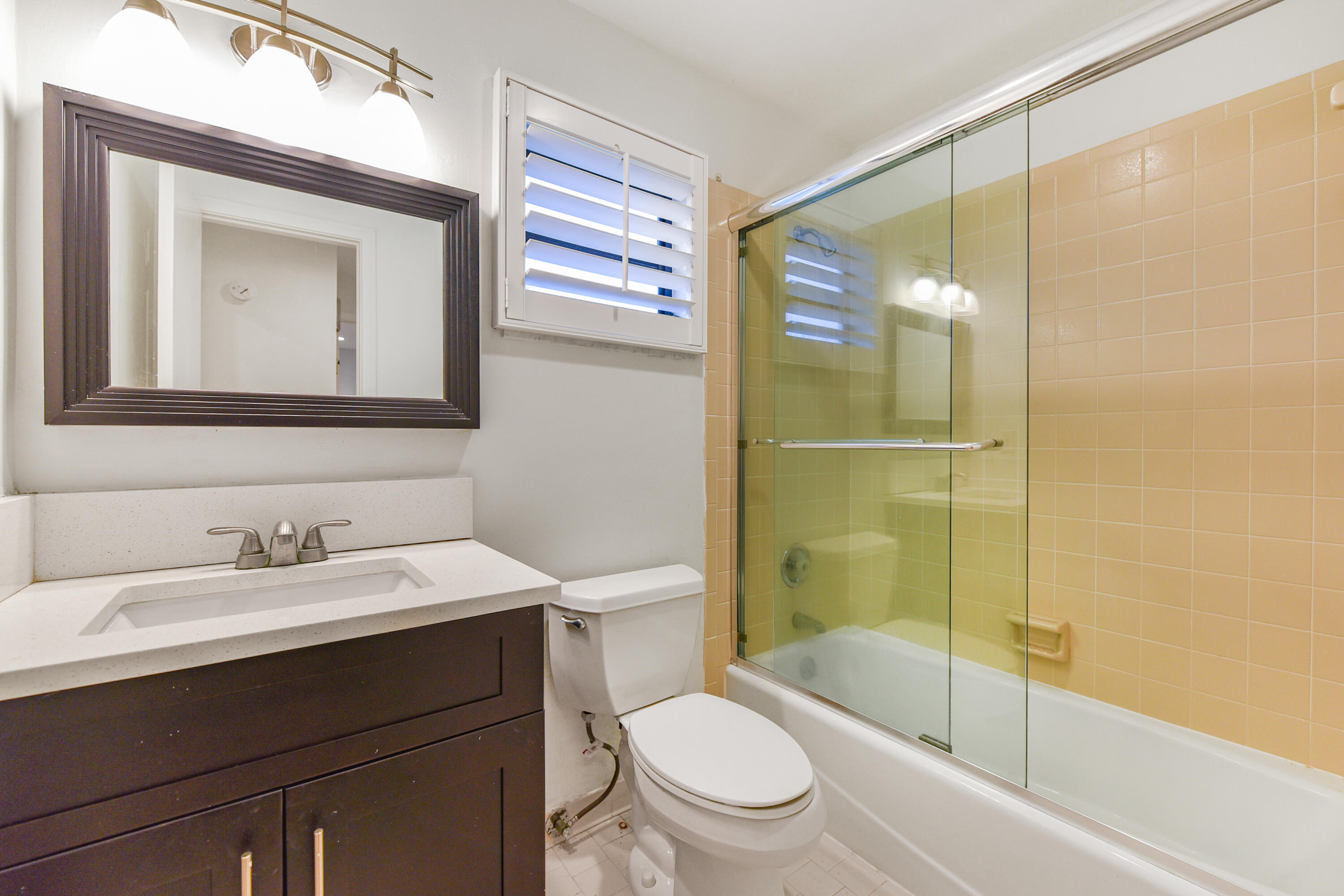 EASTPOINTE COUNTRY CLUB 1 - Residential