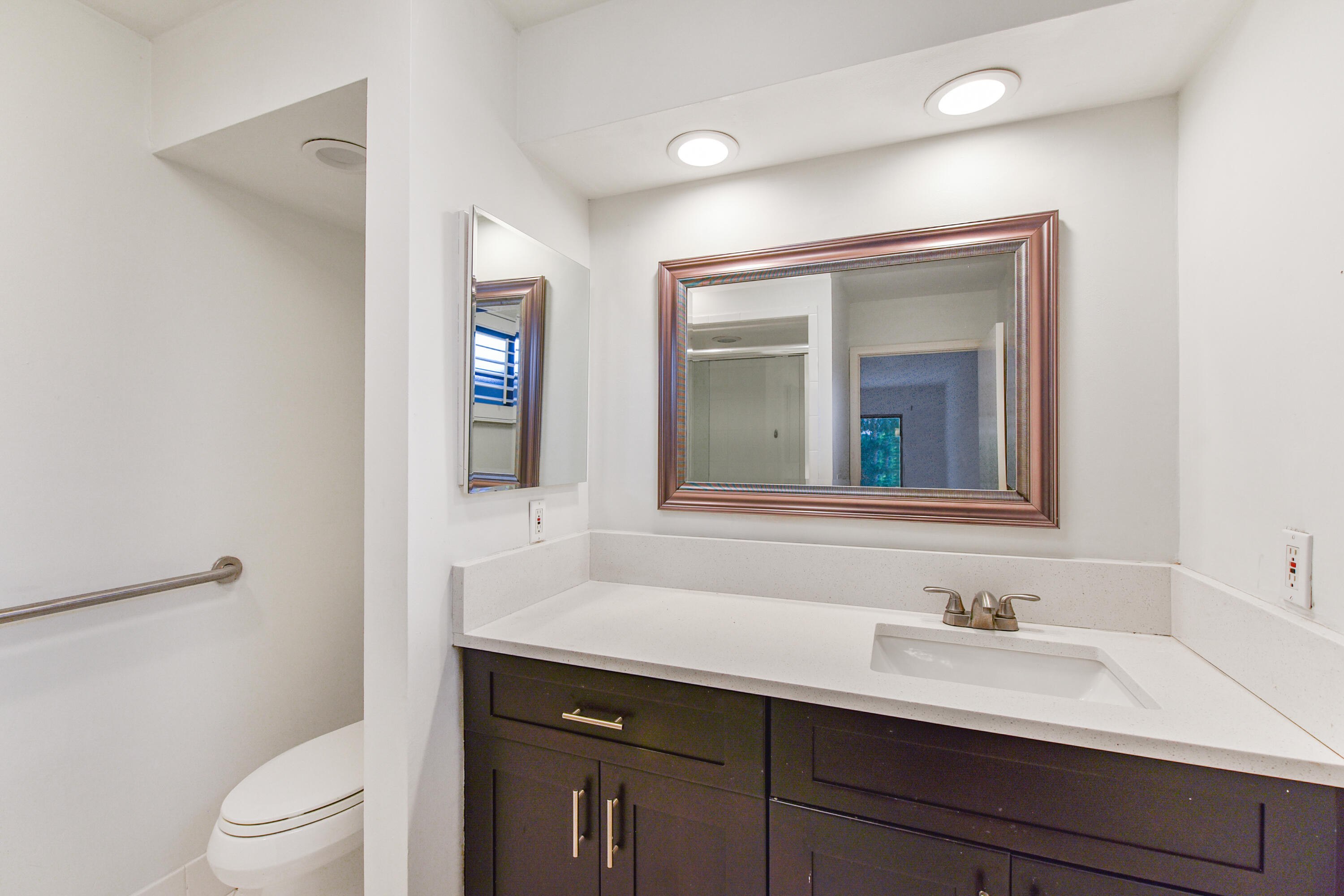 EASTPOINTE COUNTRY CLUB 1 - Residential