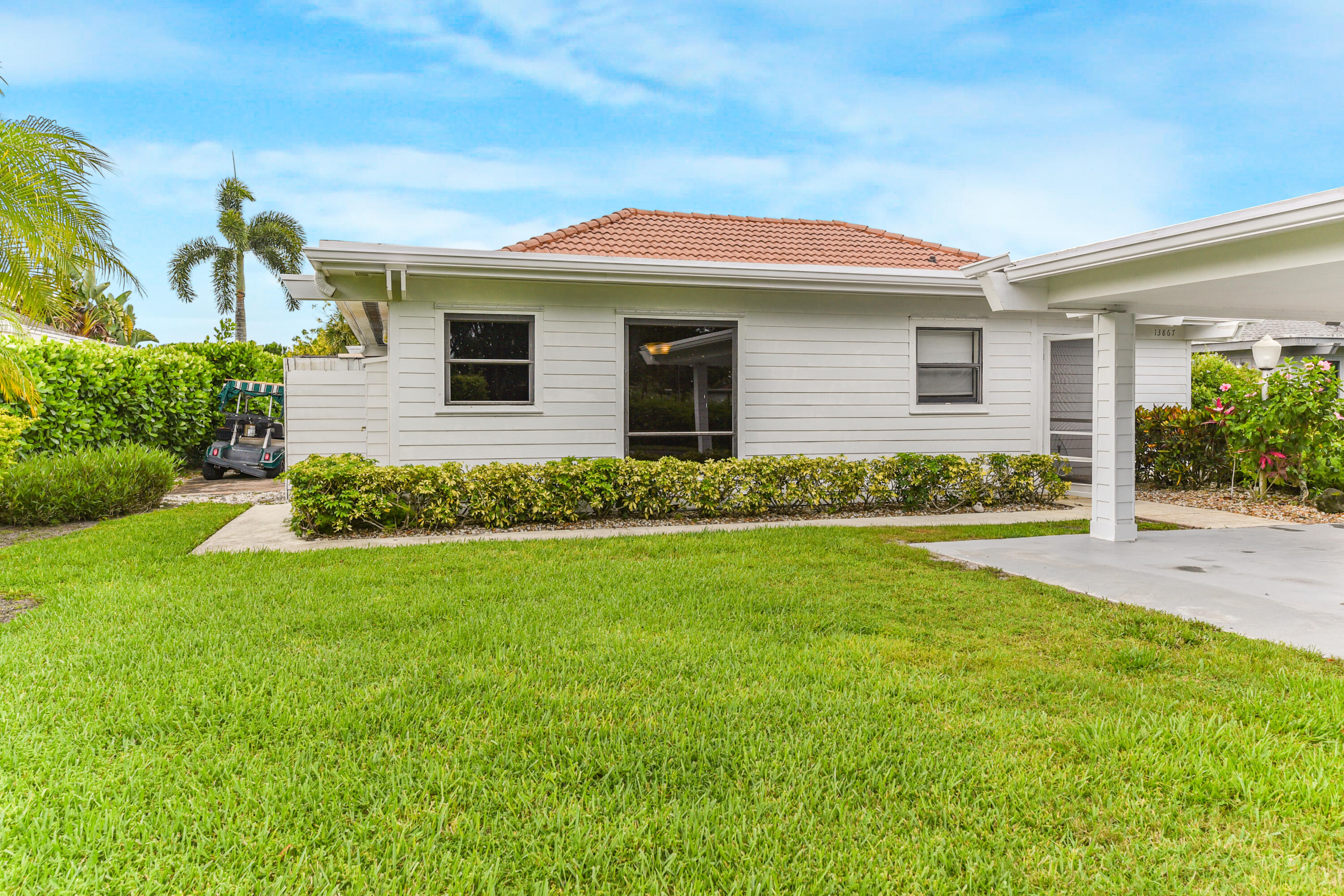 EASTPOINTE COUNTRY CLUB 1 - Residential