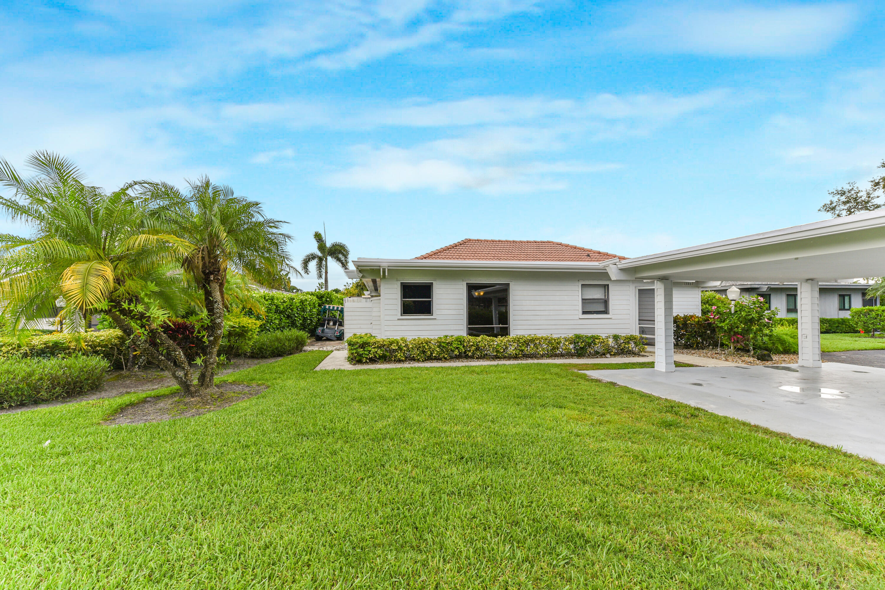 EASTPOINTE COUNTRY CLUB 1 - Residential