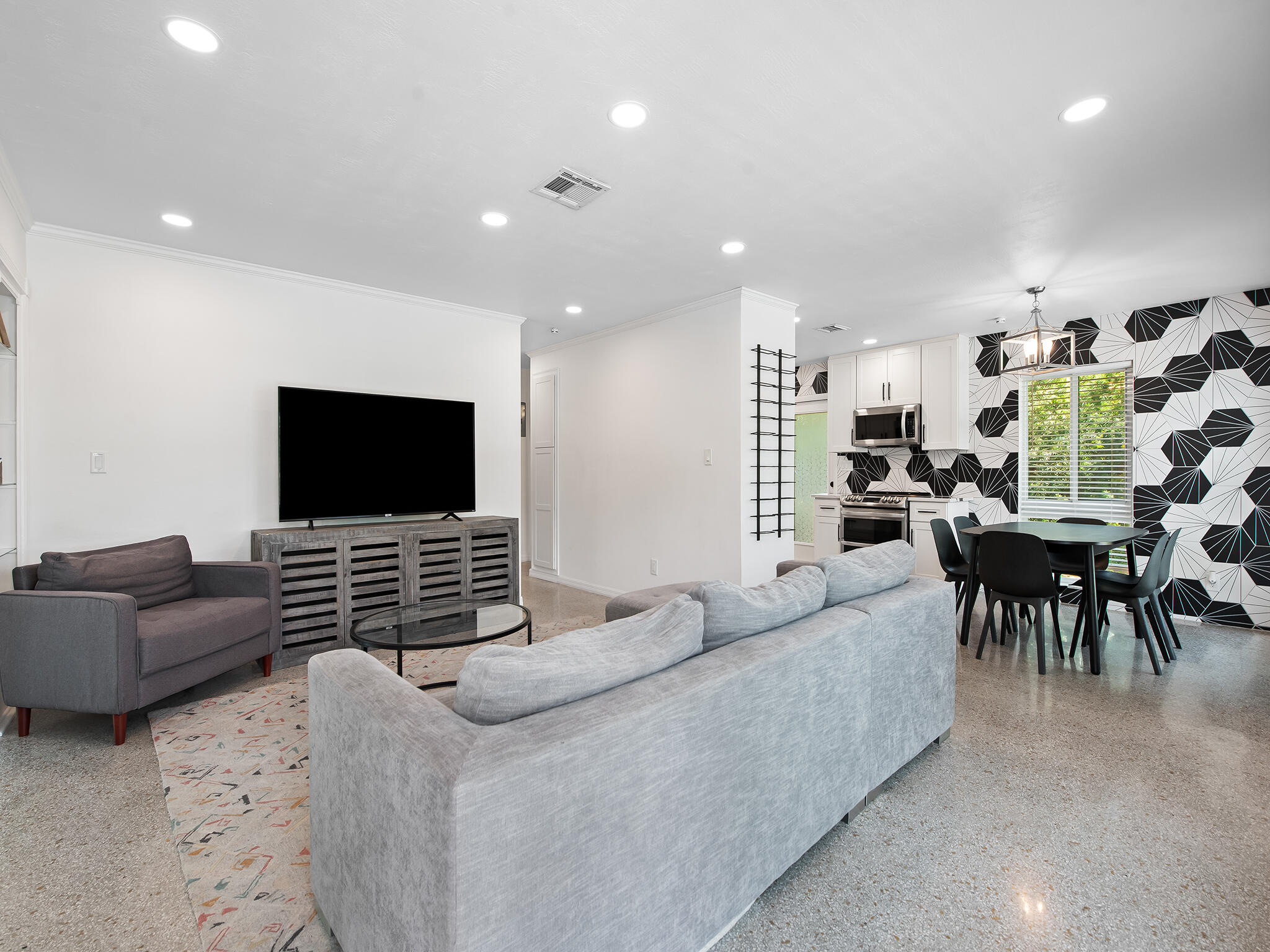 BOULEVARD ESTATES AMEN - Residential