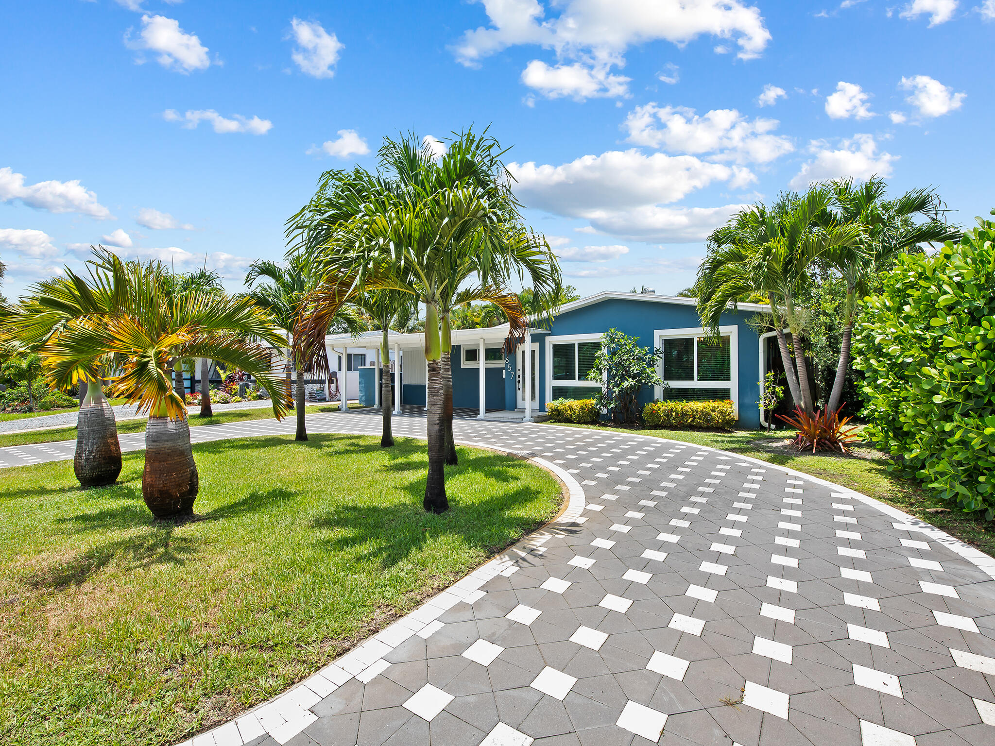 BOULEVARD ESTATES AMEN - Residential