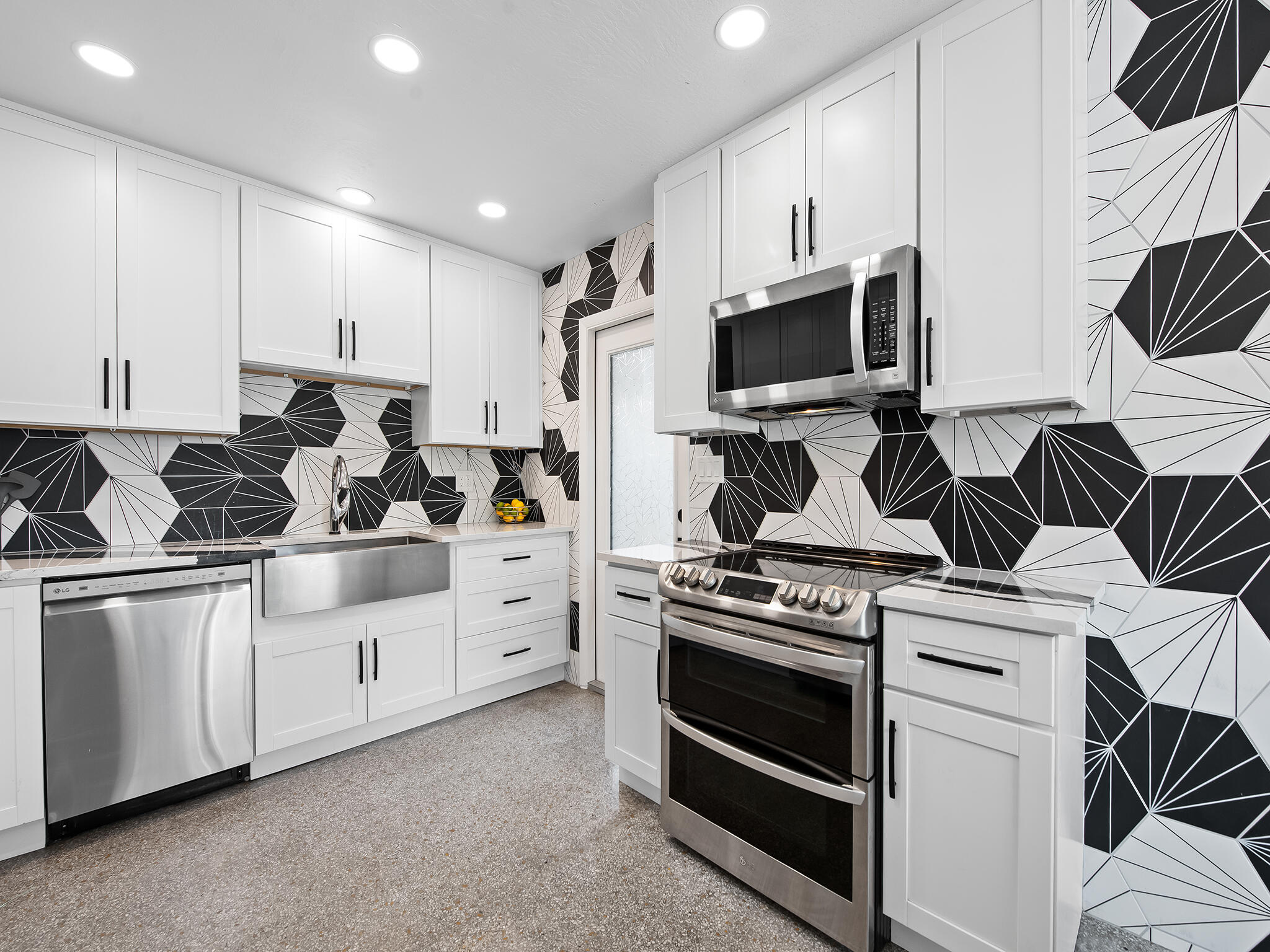 BOULEVARD ESTATES AMEN - Residential