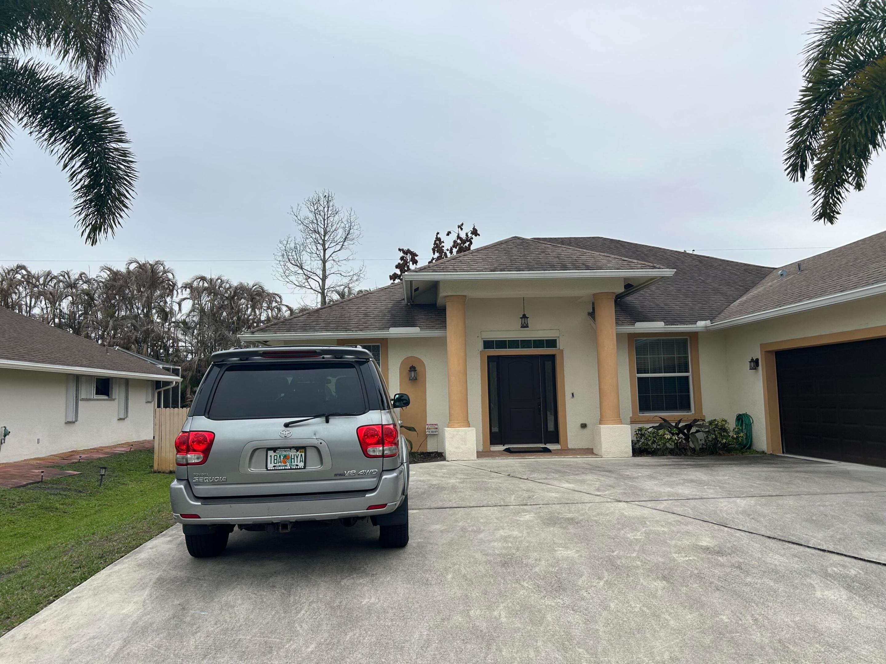 HUGE 4/3 SINGLE FAMILY HOME CURRENTLY BEING USED AS A WELL ESTABLISHED ASSISTED LIVING FACILITY, ALL ZONING  REQUIREMENTS  ARE SATISFIED AND IS AN IDEAL BUSINESS OPPORTUNITY FOR ANYONE WHO IS INTERESTED. THIS HOME HAS THE CAPACITY FOR SIX PATIENTS AND CURRENTLY HAS 3 PATIENTS.  PLEASE CALL LA ,OR FACILITY , OR MAKE APPOINTMENTS ON SHOWING TIME.  PLEASE GIVE AT LEAST 24 HOURS NOTICE .  SHOWINGS ONLY BETWEEN 10:30 AM TO 6PM MONDAY TO SATURDAY. ** ABSOLUTELY NO SHOWINGS ON SUNDAYS.