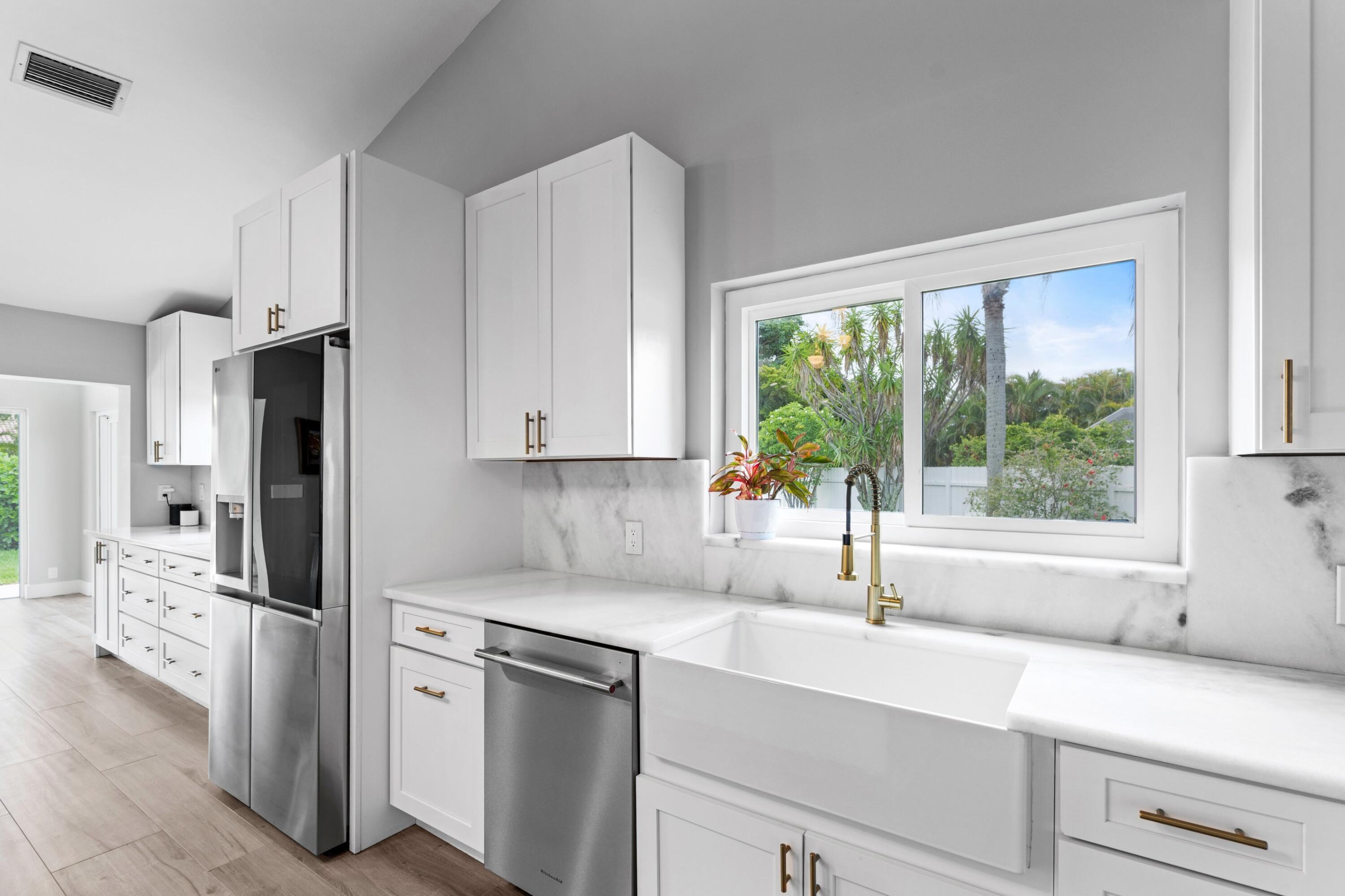 BOCA LAKE ESTATES - Residential