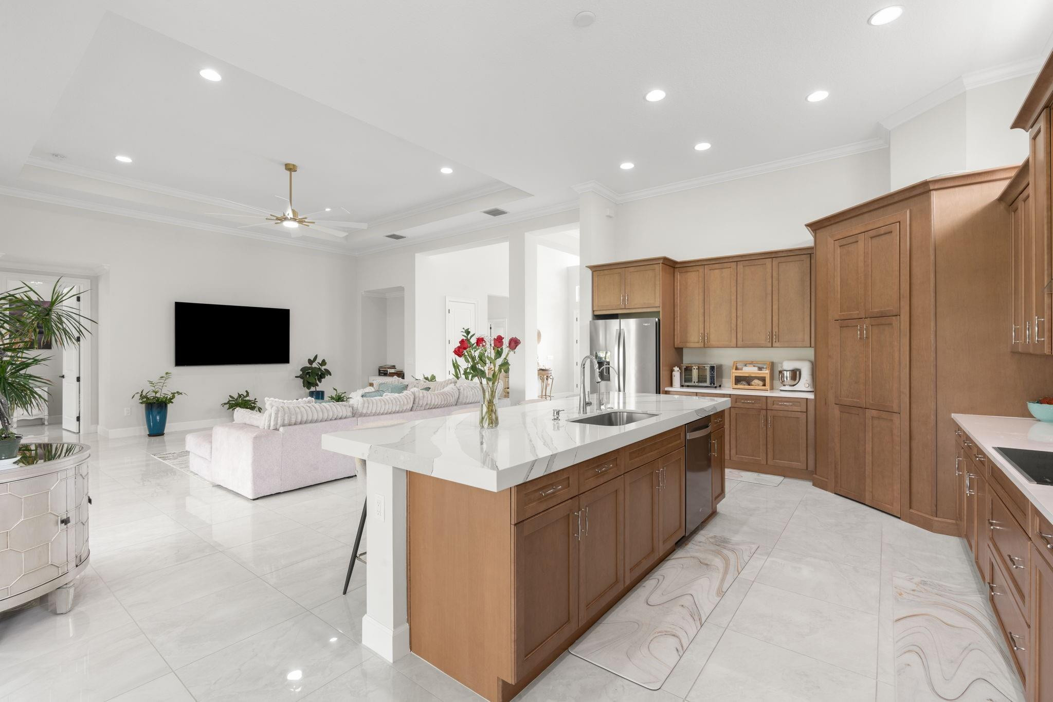 WESTLAKE - Residential