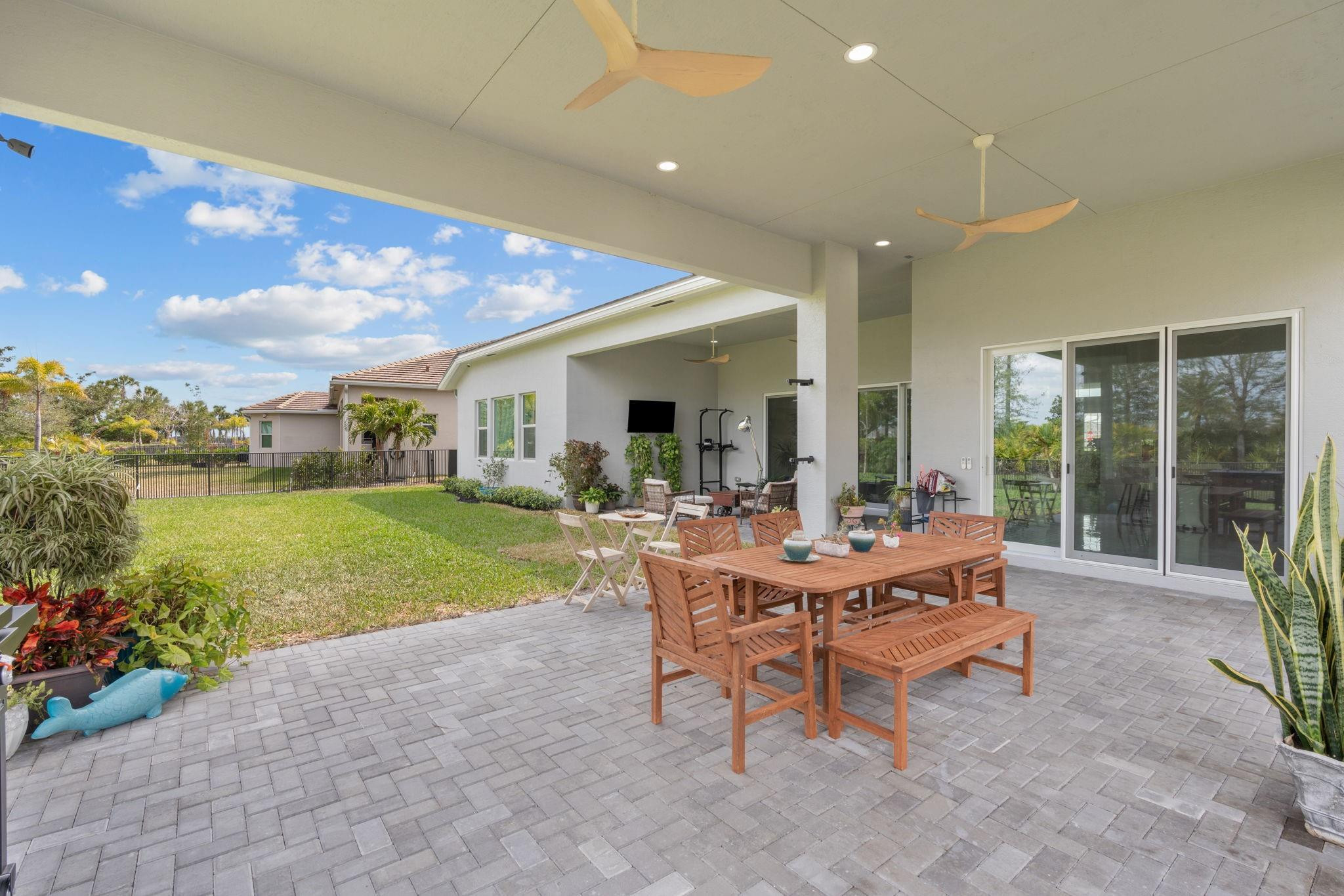 WESTLAKE - Residential