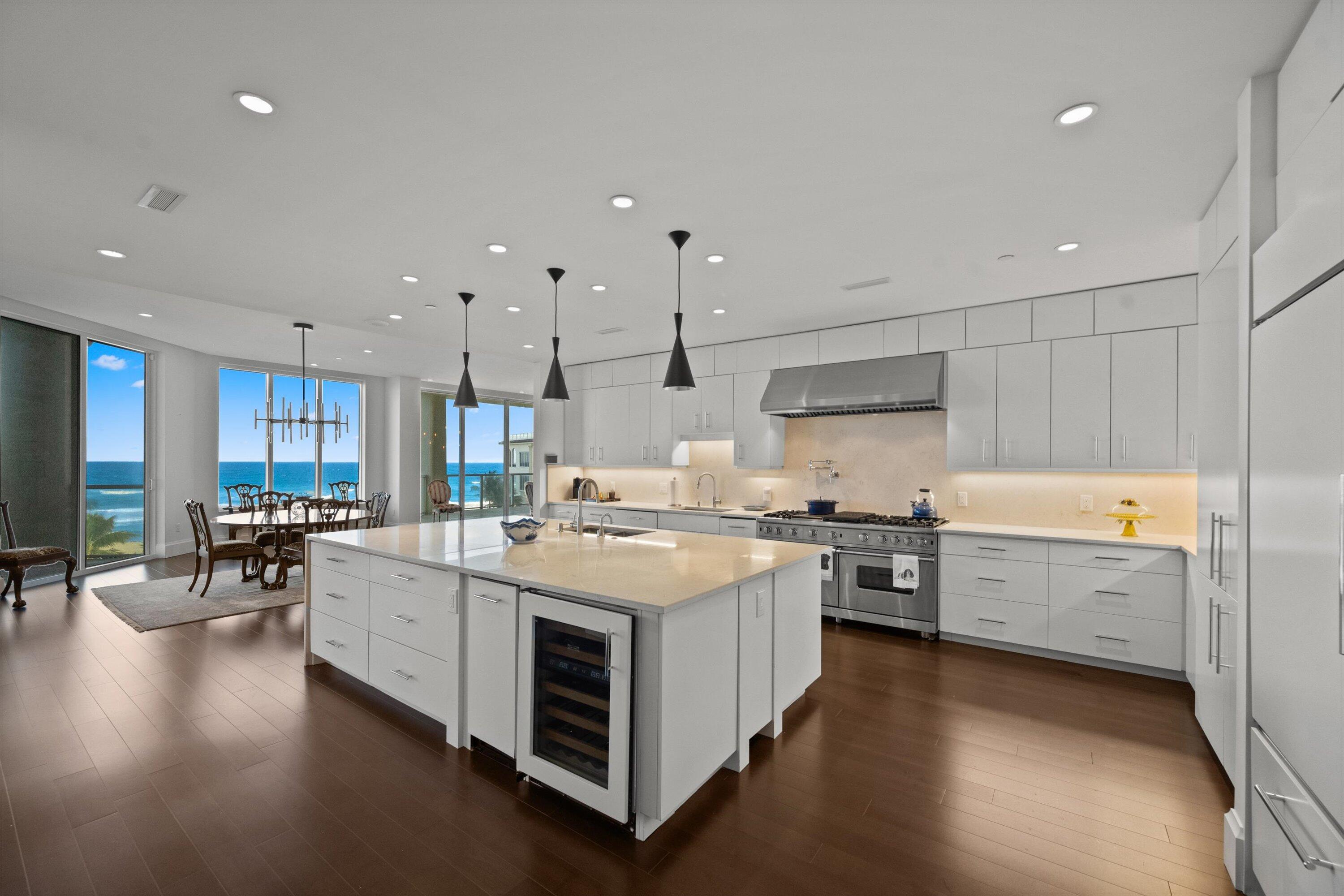 BELLARIA CONDOMINIUM - Residential