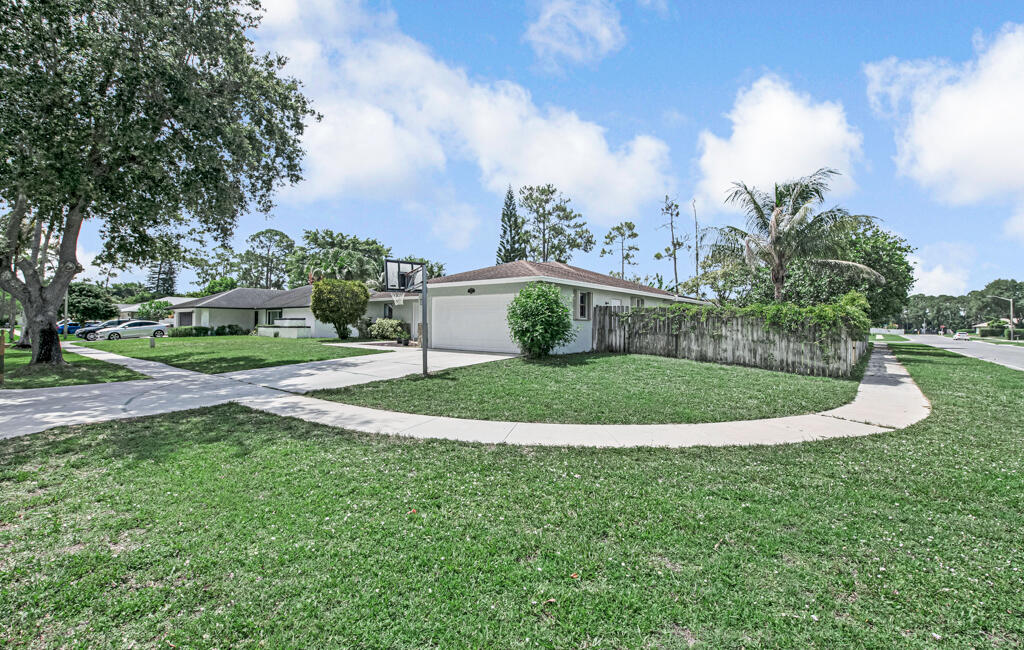 HAWTHORN - Residential
