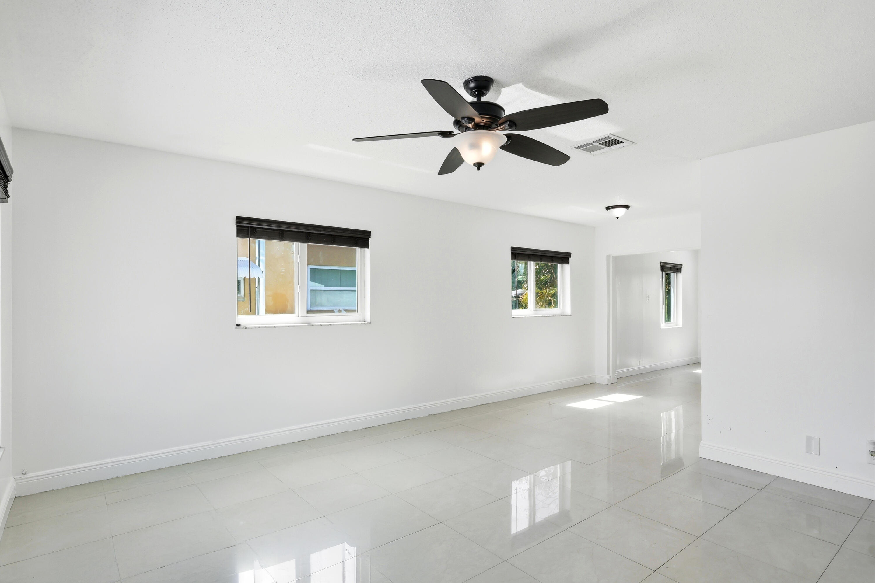 MAINLANDS OF TAMARAC LAKES - Residential