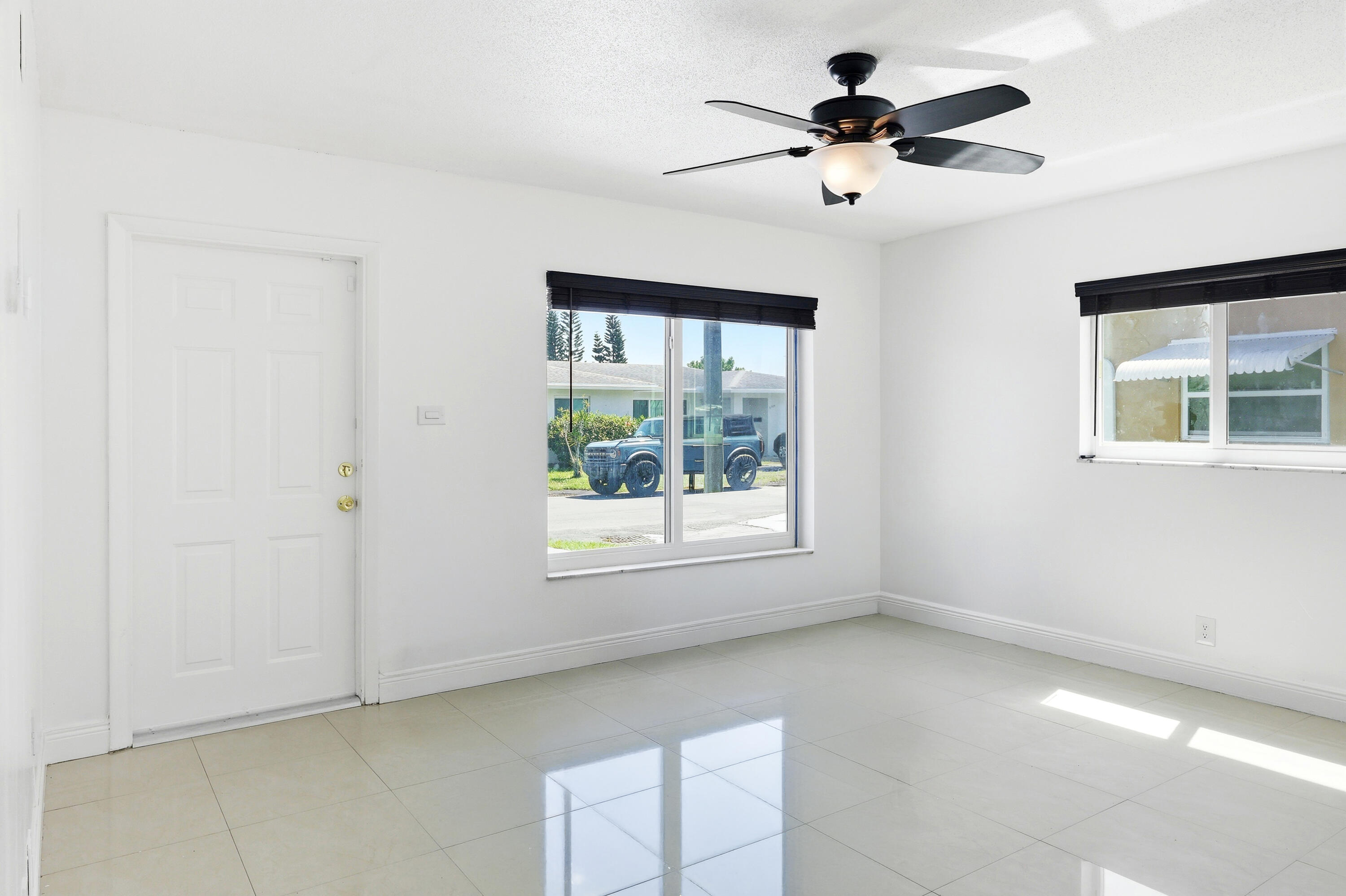 MAINLANDS OF TAMARAC LAKES - Residential